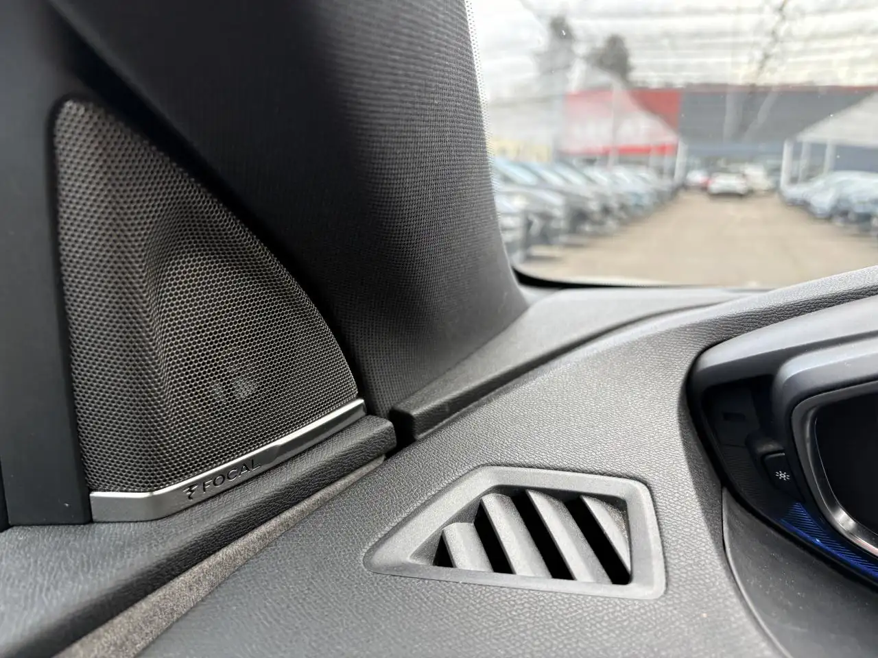 Peugeot 3008 3008 Plug-In Hybrid — photo 44