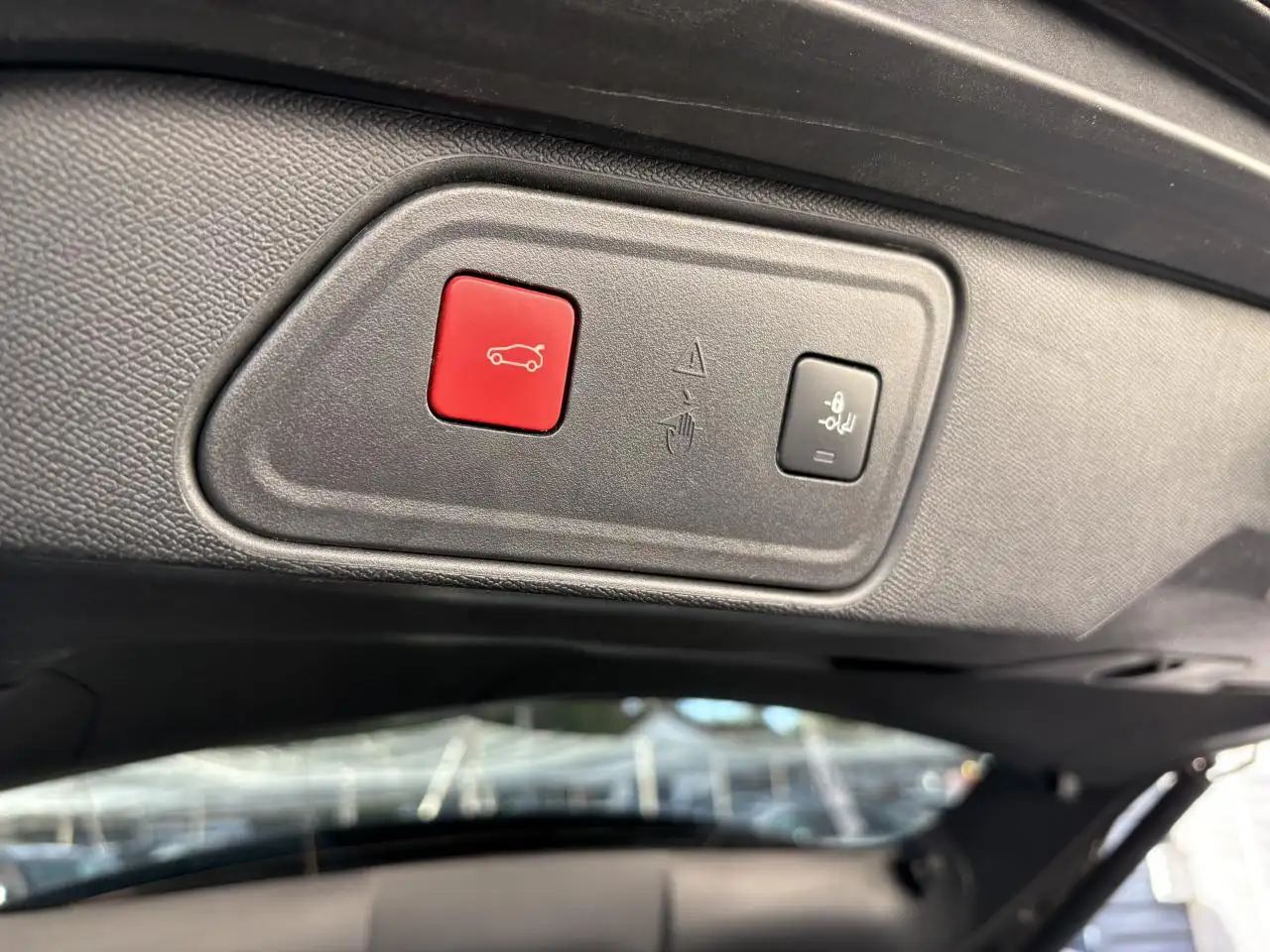 Peugeot 3008 3008 Plug-In Hybrid — photo 47