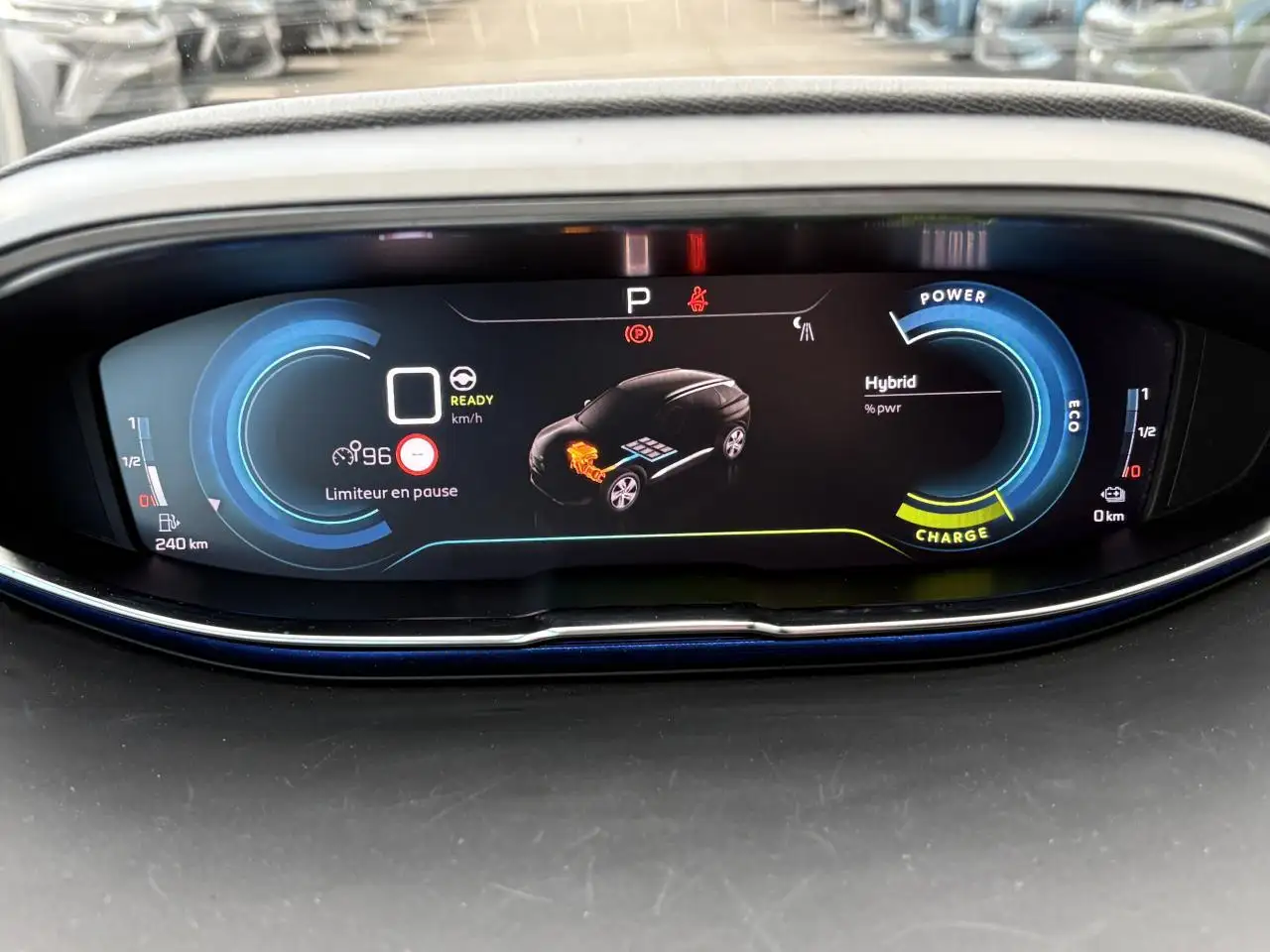 Peugeot 3008 3008 Plug-In Hybrid — photo 38