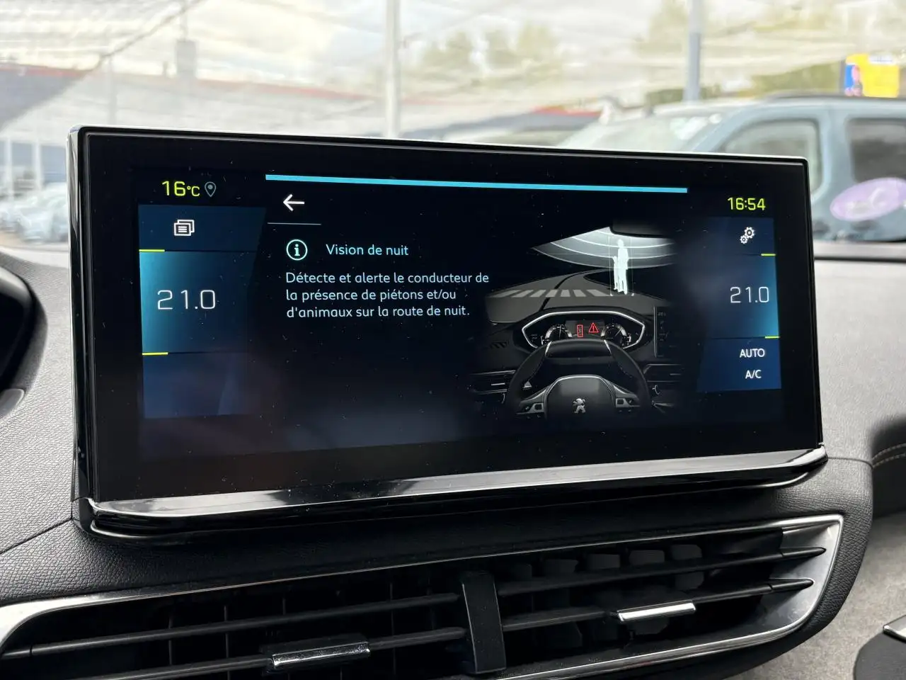 Peugeot 3008 3008 Plug-In Hybrid — photo 21
