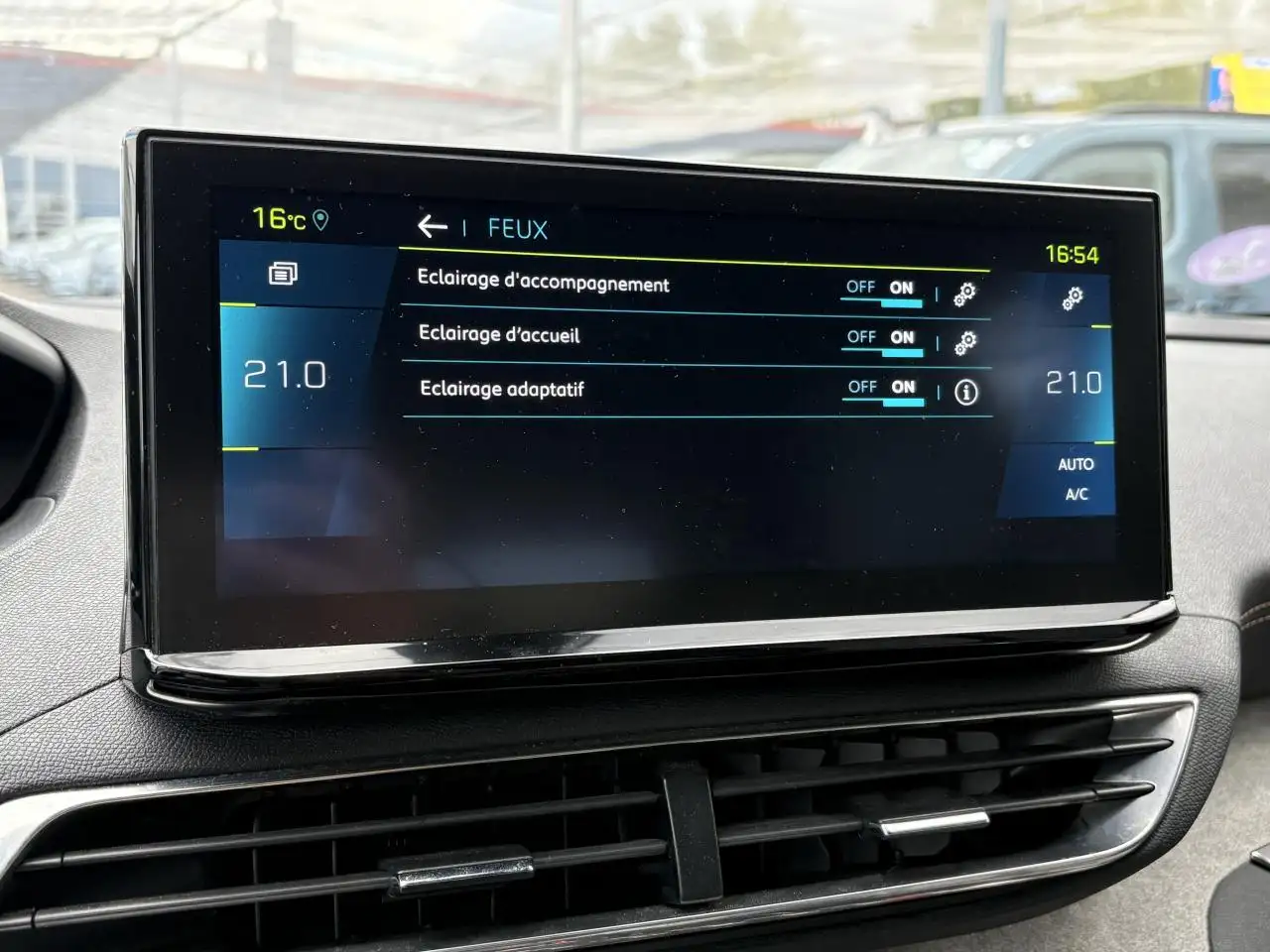 Peugeot 3008 3008 Plug-In Hybrid — photo 23