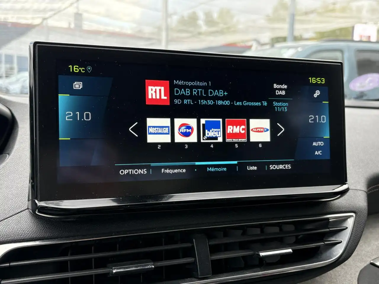 Peugeot 3008 3008 Plug-In Hybrid — photo 14