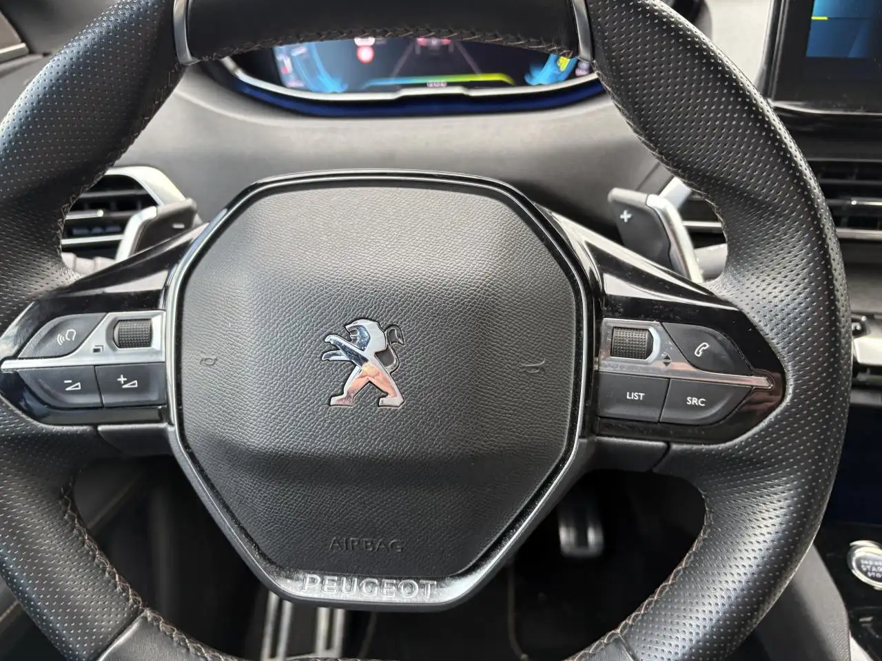 Peugeot 3008 3008 Plug-In Hybrid — photo 36