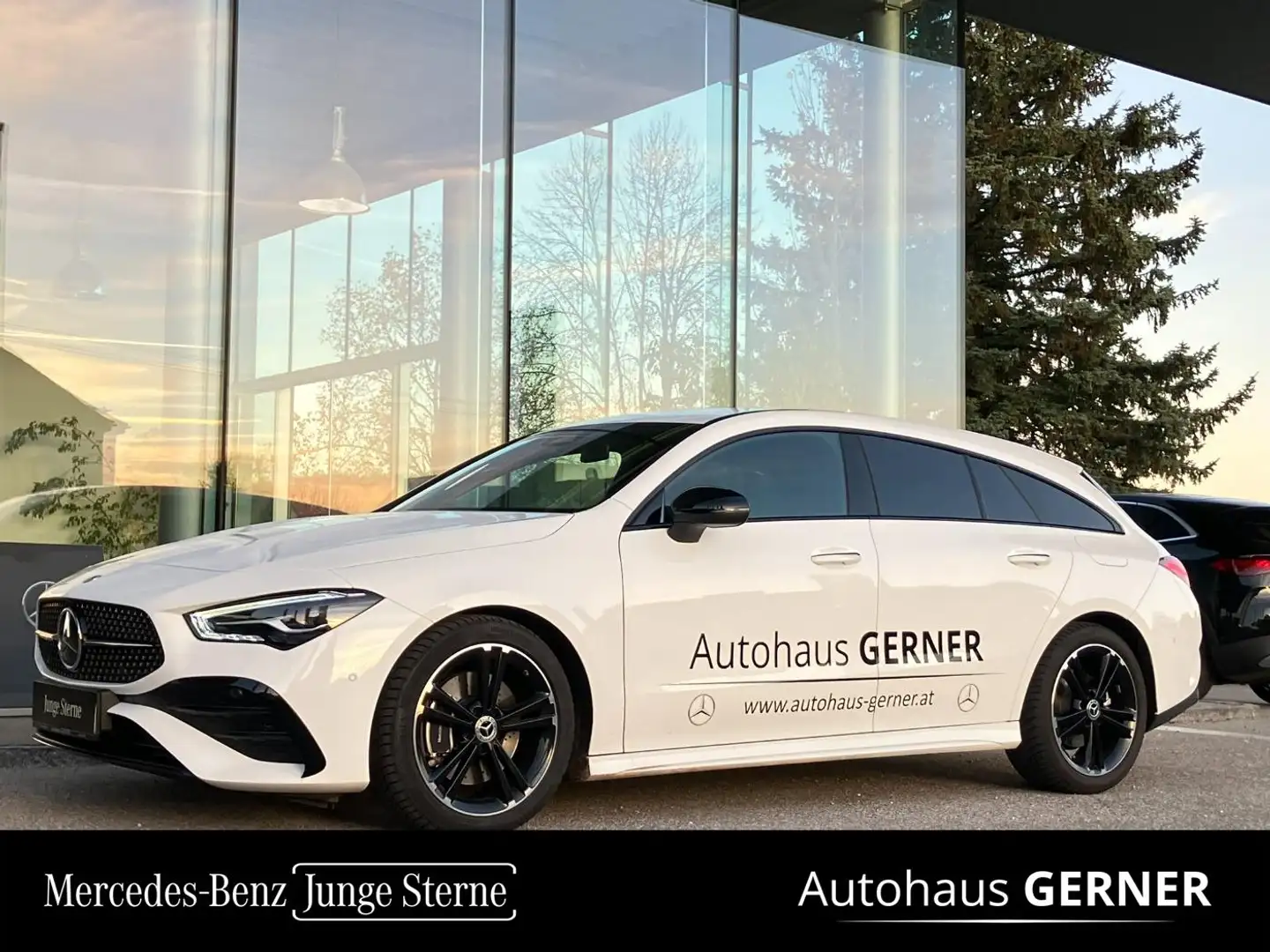 Mercedes-Benz CLA 200 d Shooting Brake Österreich-Edition AMG Line Weiß - 1