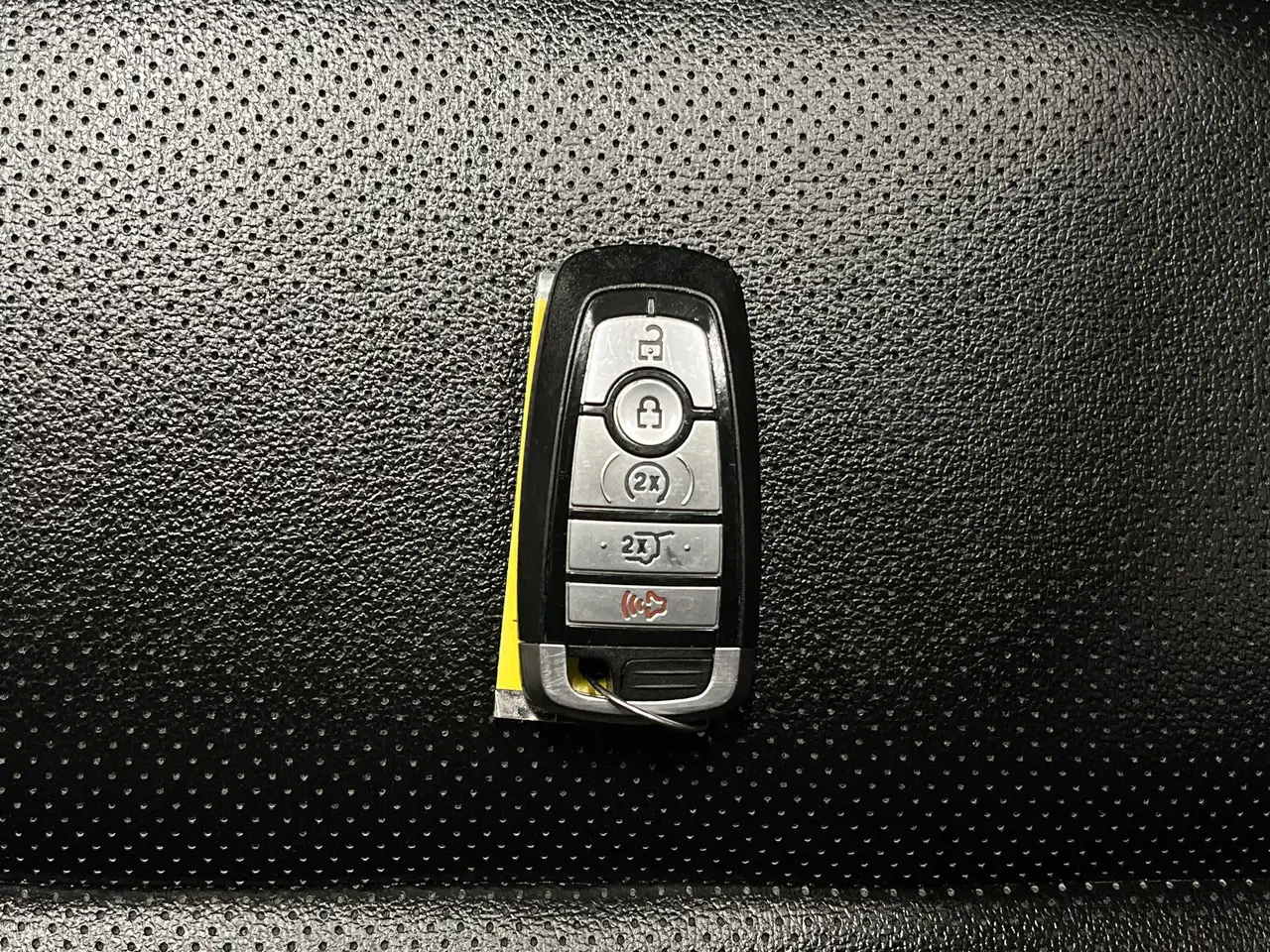 Ford Escape снимка Ford Escape