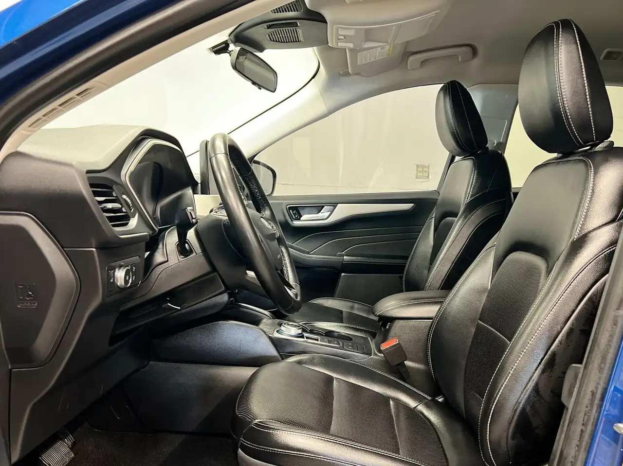Ford Escape снимка Ford Escape