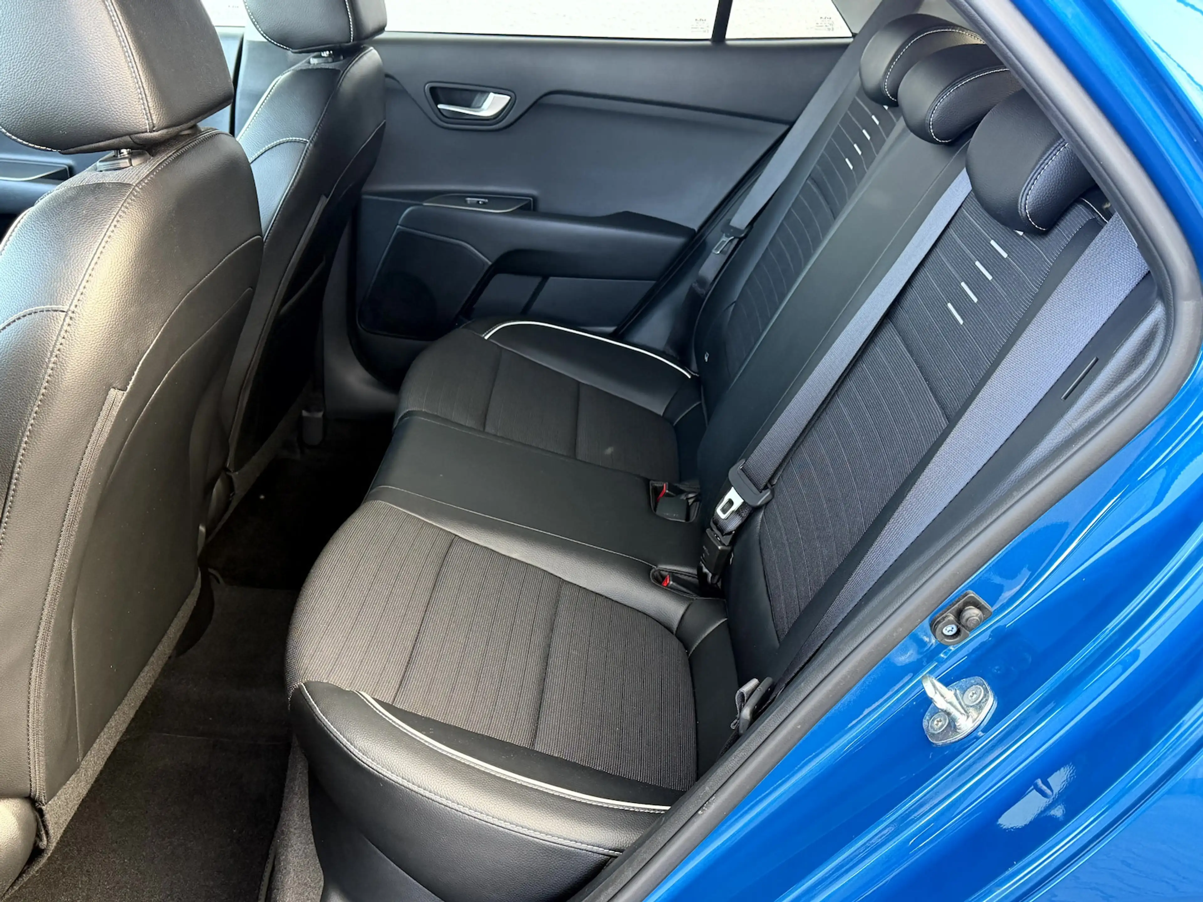 Kia Rio 1.0T DCT GT-LINE | TEC | NAV | GD — photo 11