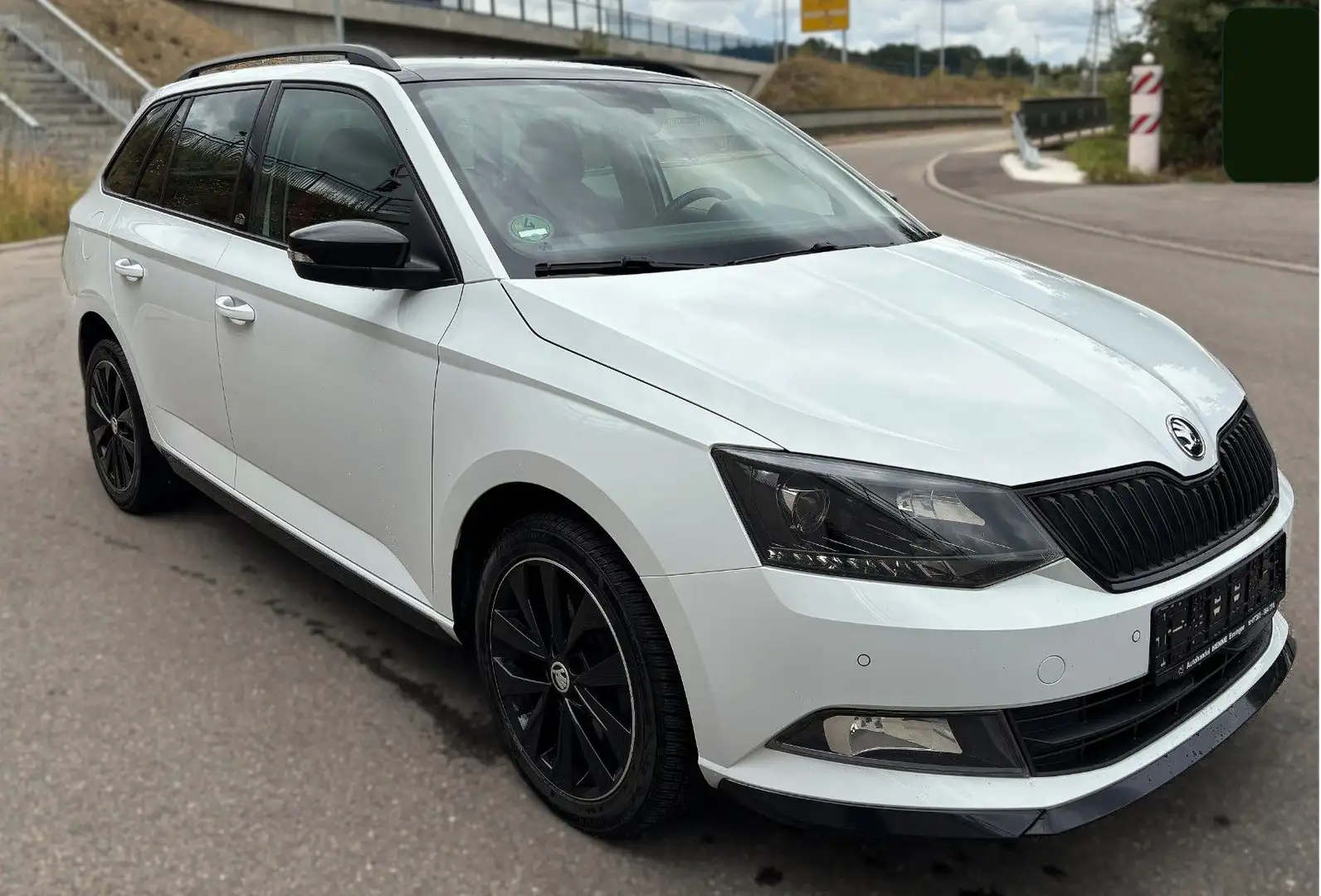 Skoda Fabia Combi 1.0 Monte Carlo DSG,Navigation, Weiß - 2