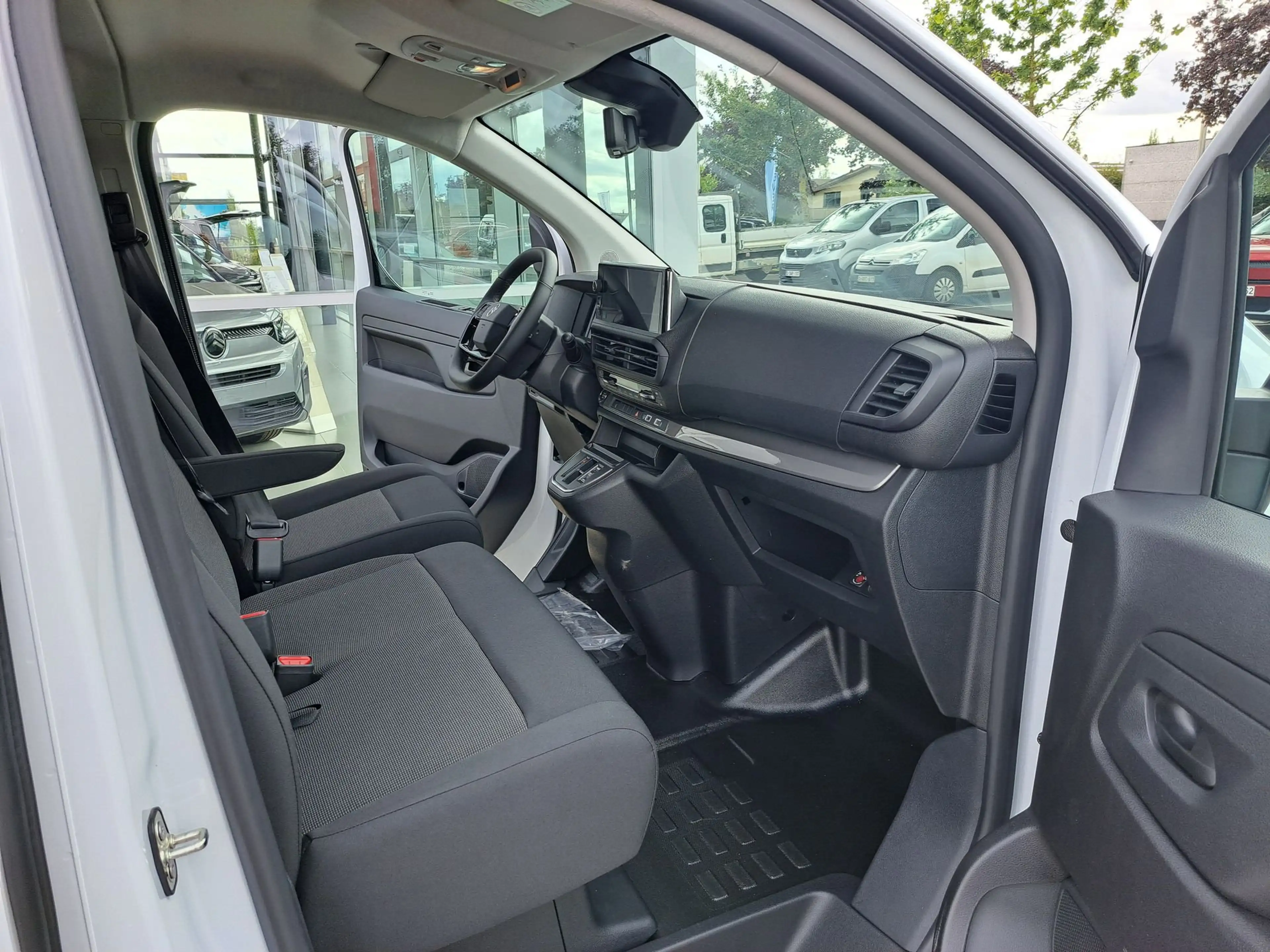 Citroen Jumpy JUMPY DUBBELE CABINE 2.2 BLUEHDI 180 EAT8 — photo 9