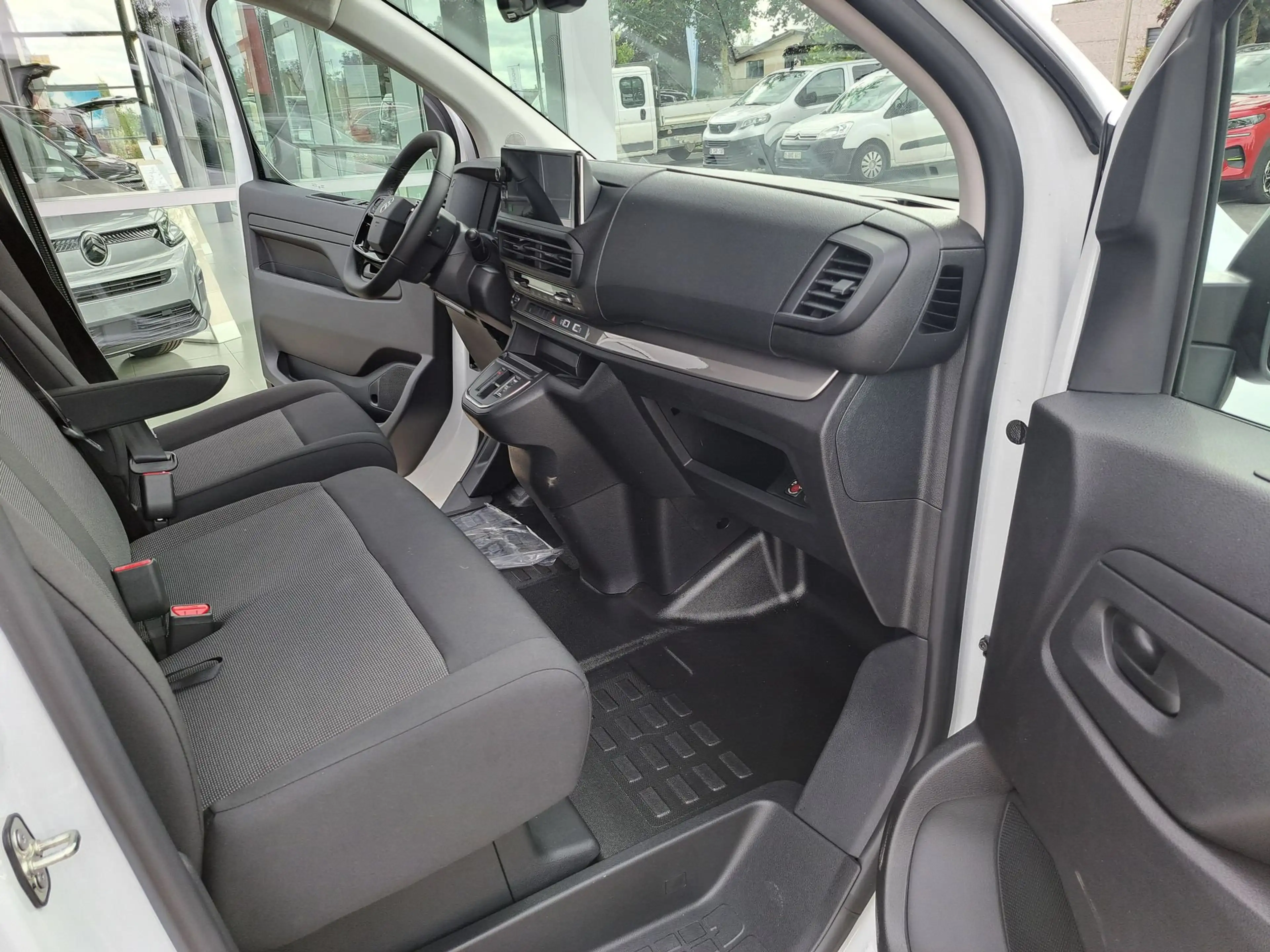 Citroen Jumpy JUMPY DUBBELE CABINE 2.2 BLUEHDI 180 EAT8 — photo 10