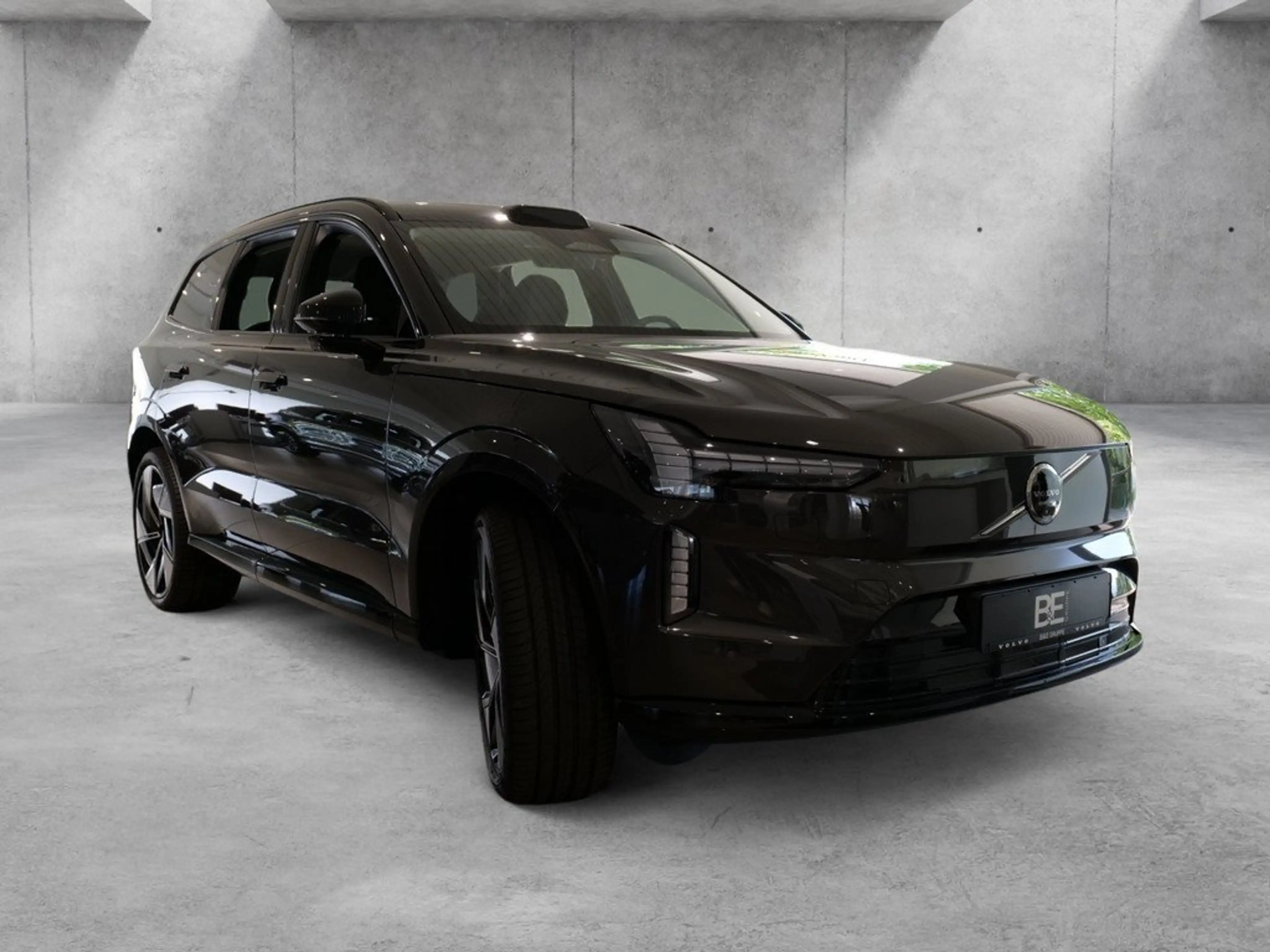 Volvo EX90 Ultra Performance Pure Electric AWD 360° — photo 3