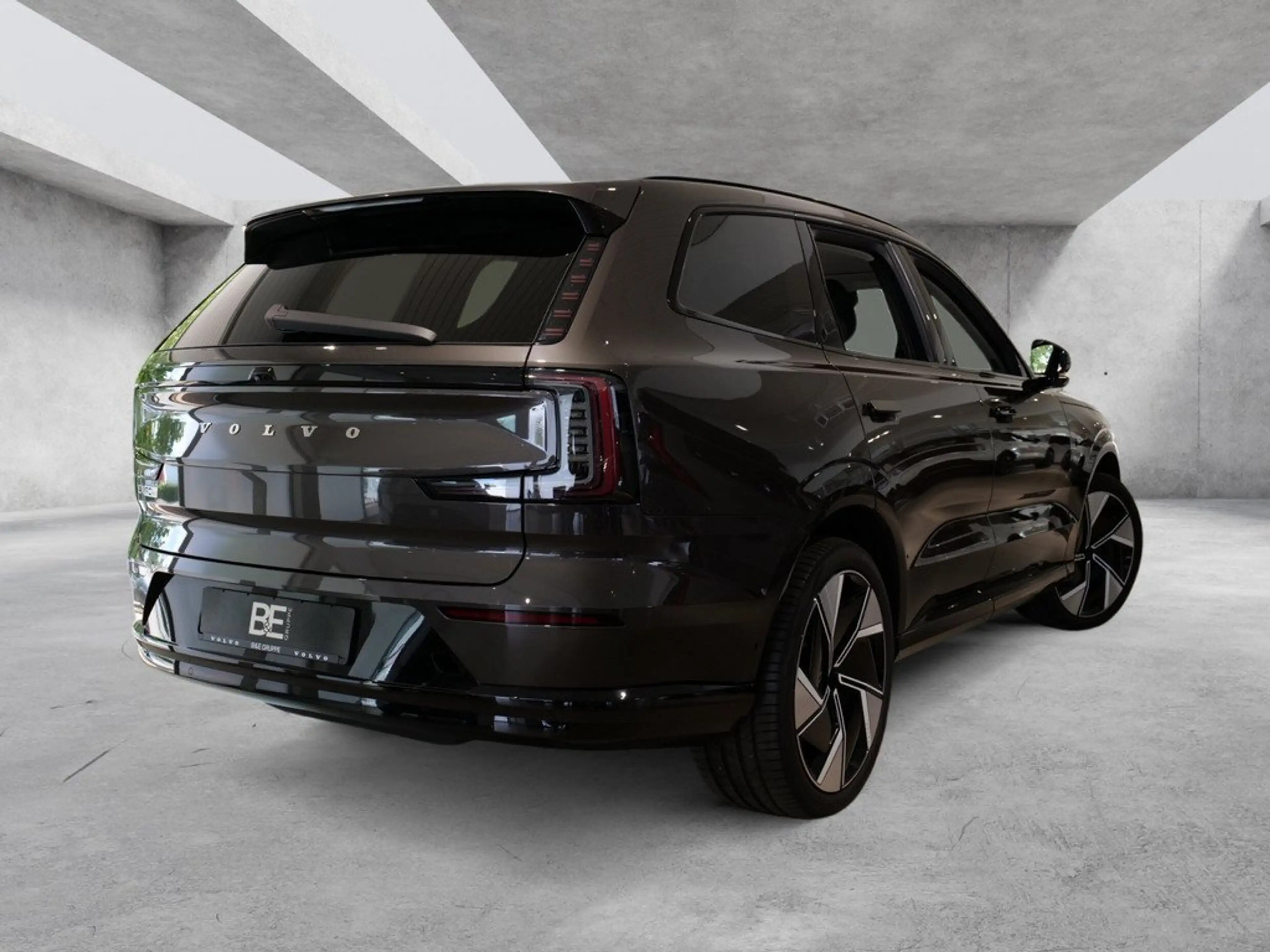 Volvo EX90 Ultra Performance Pure Electric AWD 360° — photo 4