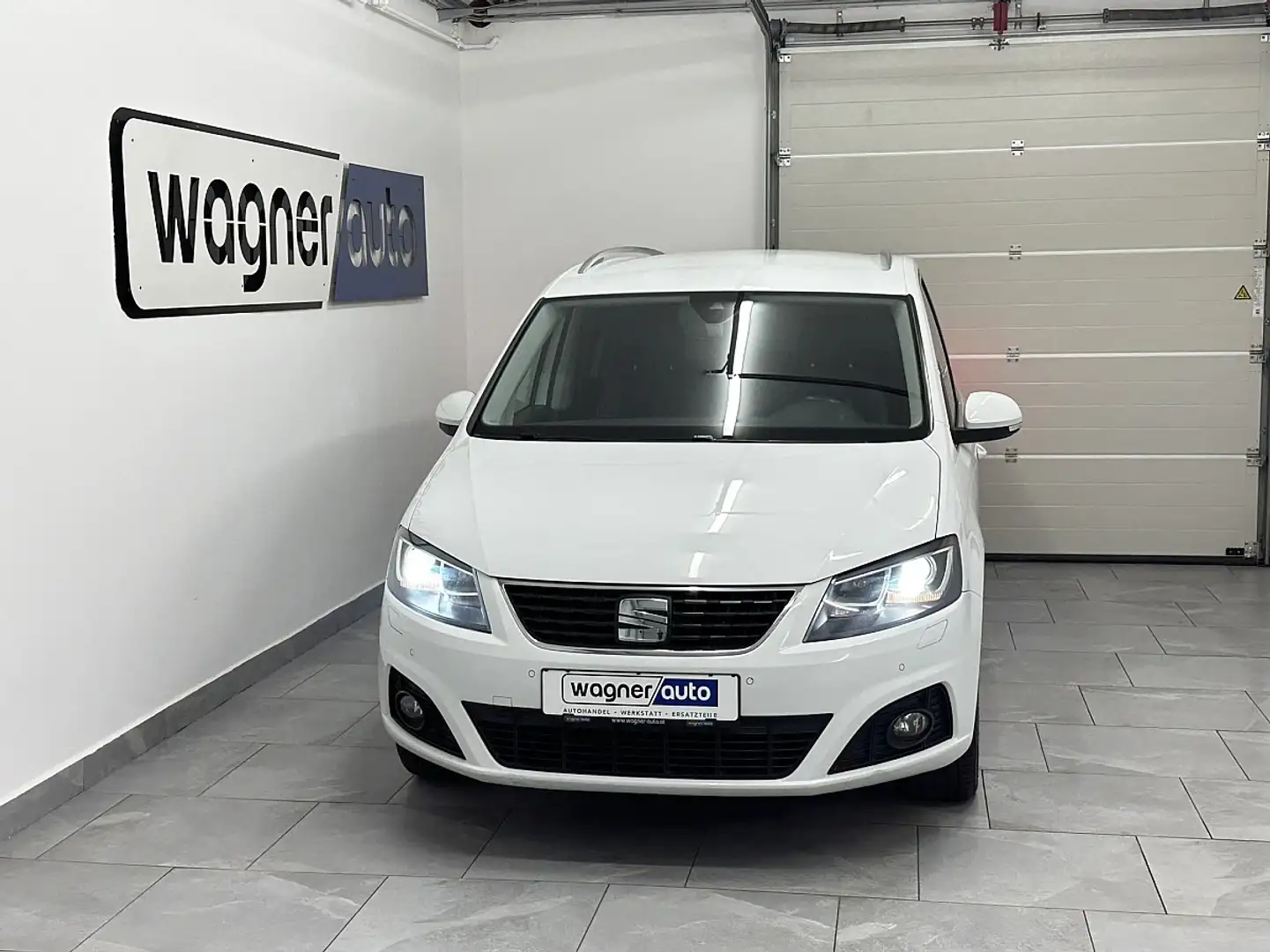 SEAT Alhambra Xcellence 2,0 TDI DSG.LED/ACC/Navi/el.Schiebetü... Weiß - 1