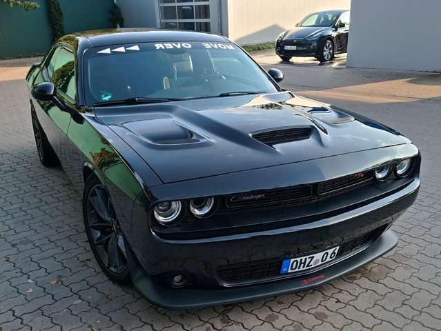 Imagine Dodge Challenger Scat Pack