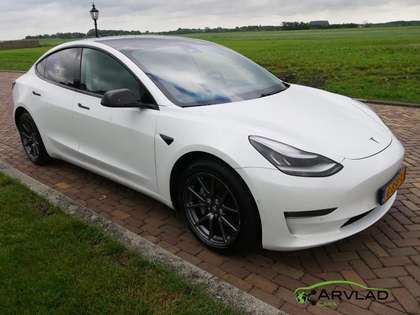 Tesla Model 3 **15999**NETTO** 75 DUAL MOTOR LONGE RANGE