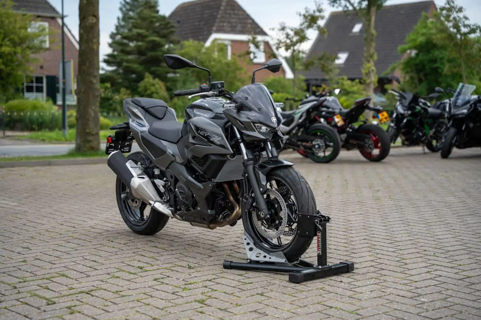 Kawasaki Z7 Hybrid - 2