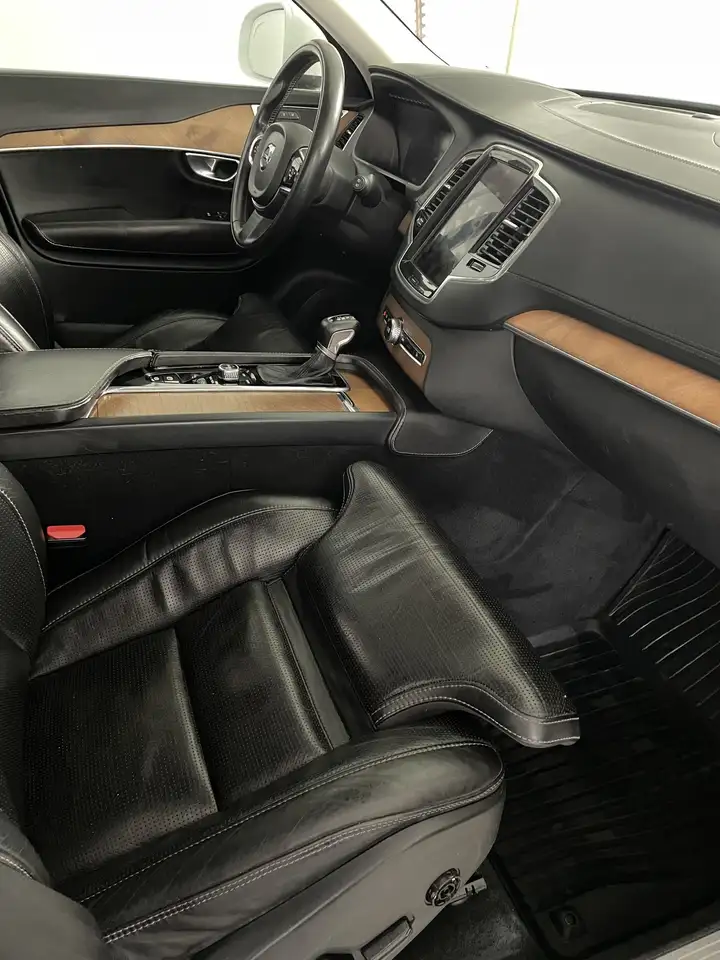 Volvo XC90 снимка Volvo XC90