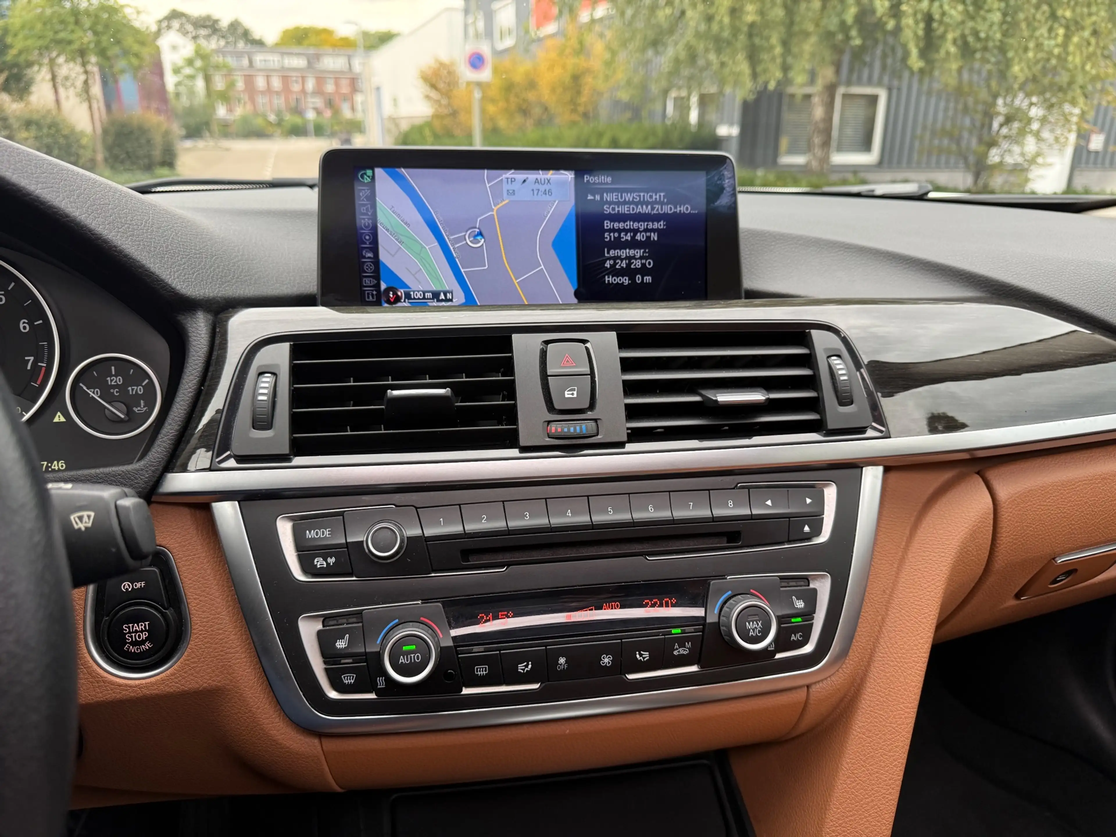 BMW 316 3-serie Touring 316i High Executive — photo 13