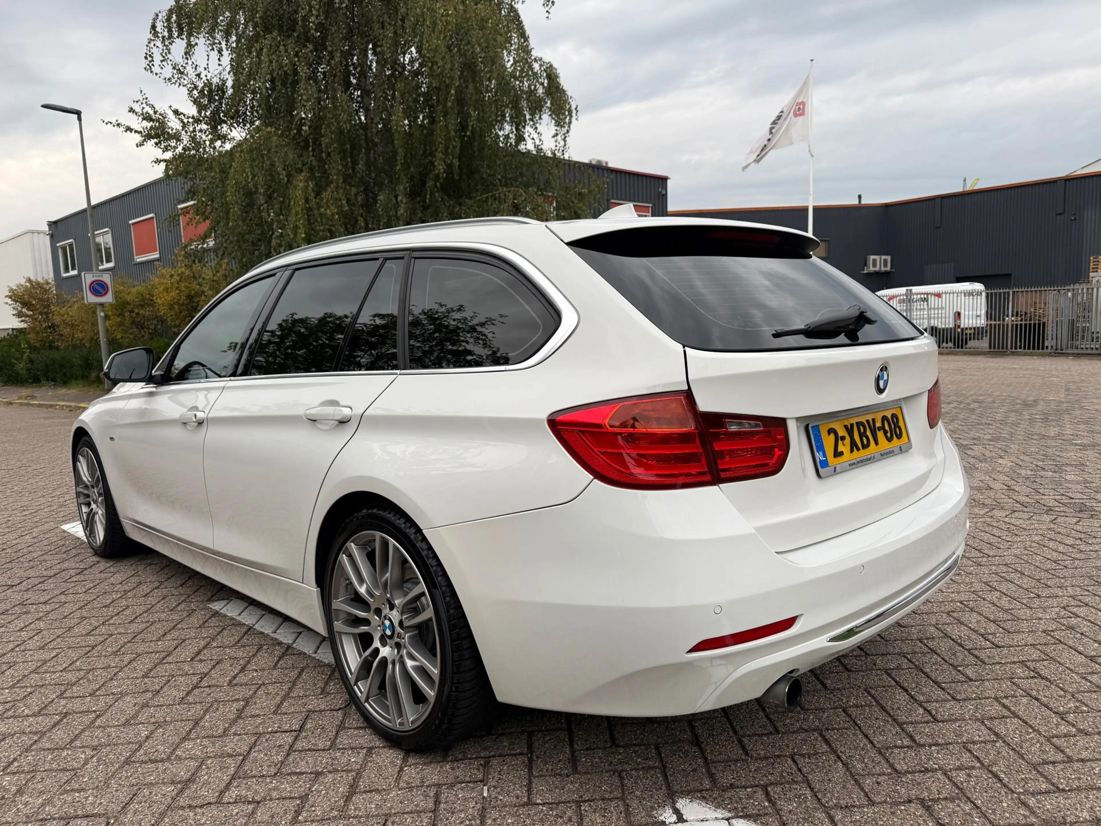 BMW 316 3-serie Touring 316i High Executive — photo 15
