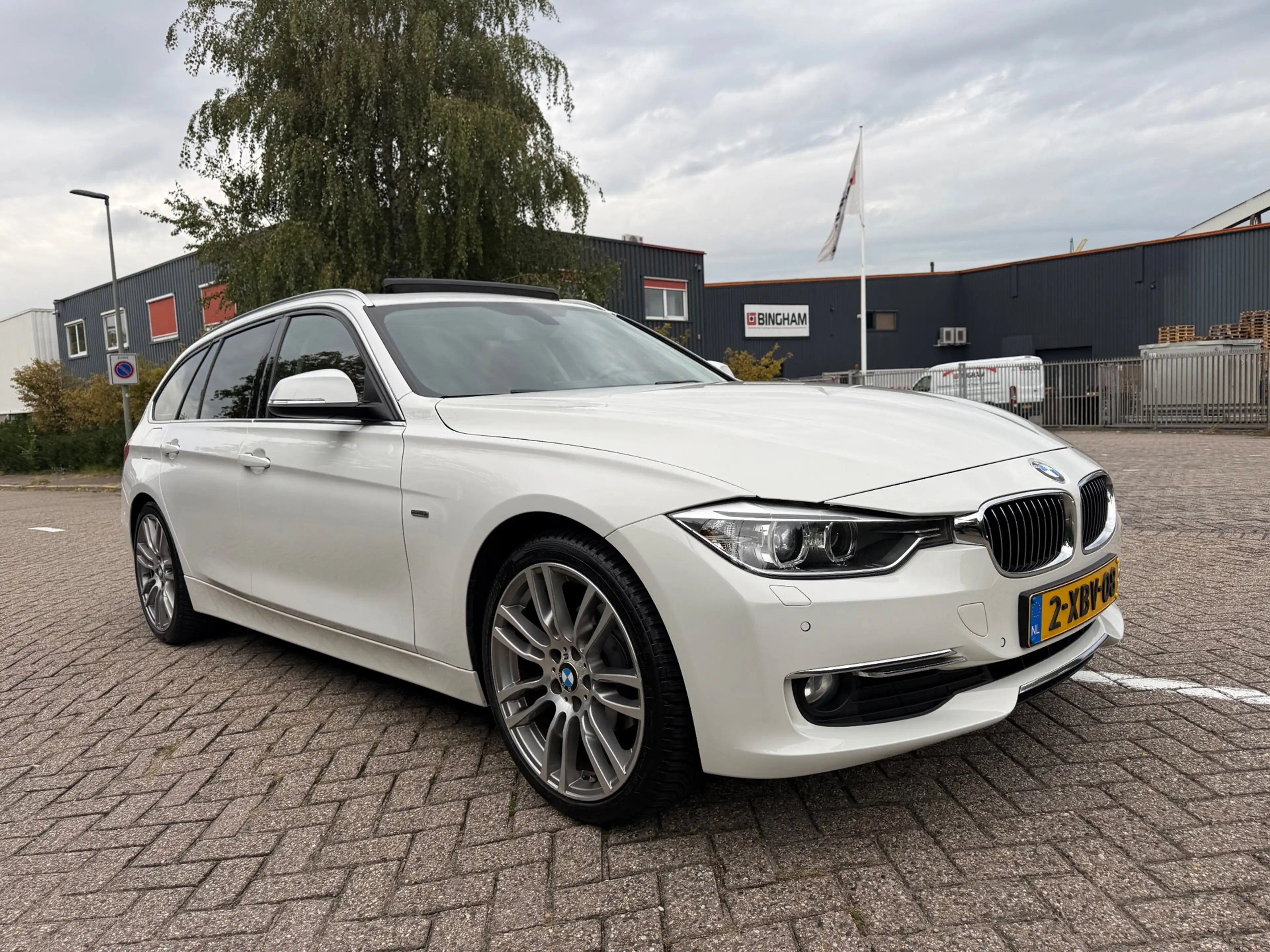 BMW 316 3-serie Touring 316i High Executive — photo 6