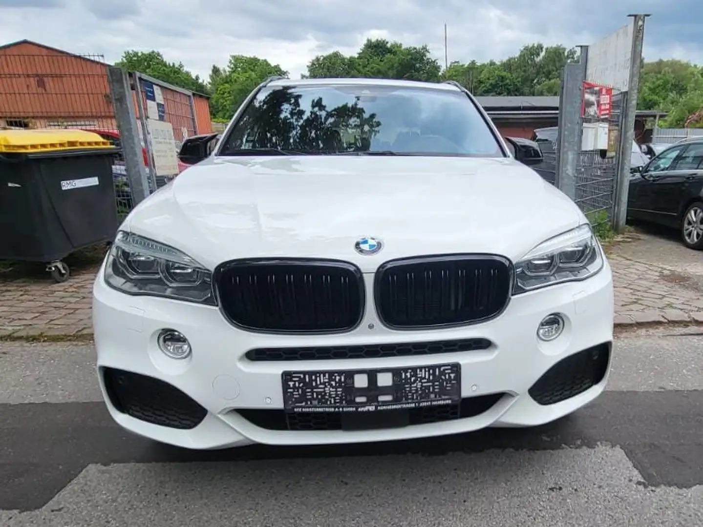 BMW X5 XDrive 30 d-7Sitzer Weiß - 2