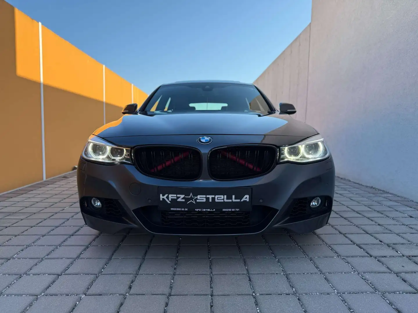 BMW 330 d Gran Turismo M-Sportpaket/Pano/Leder/4xSHZG Grau - 2