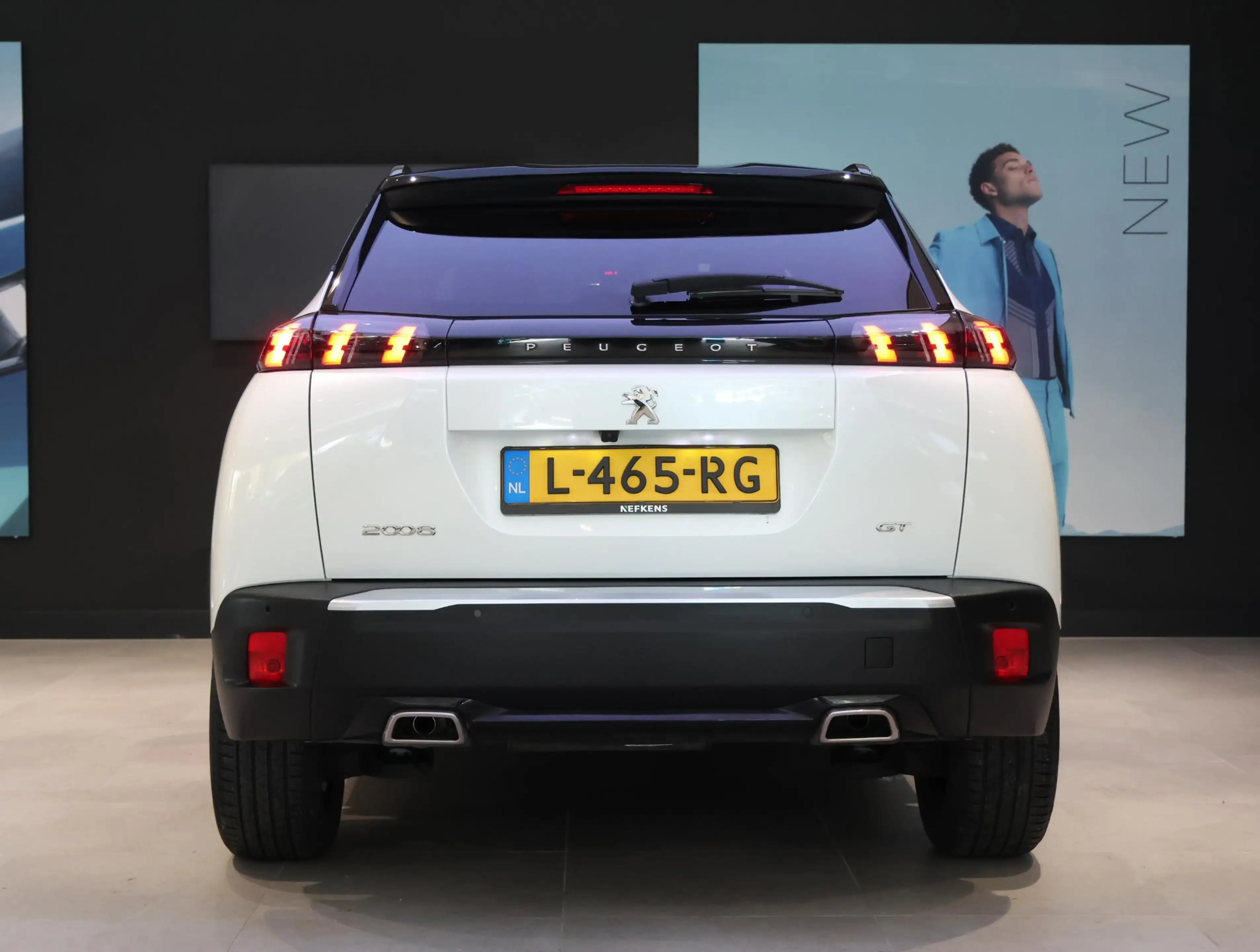 Peugeot 2008 SUV 1.2 130 pk GT Automaat | Camera | Keyless | Sf — photo 12