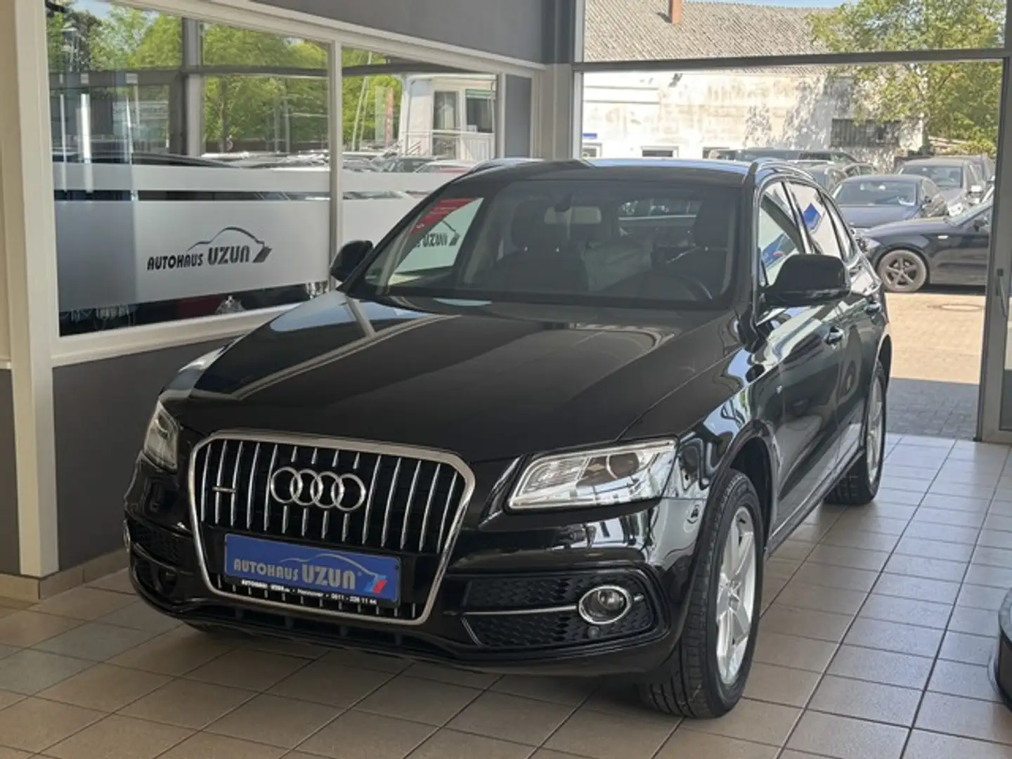 Audi Q5 TDI quattro S - line Autom Navi Xenon 2. Hand Negro - 1