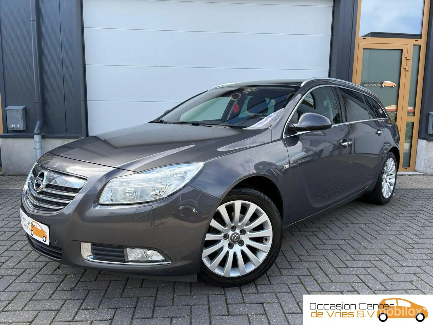 Opel Insignia Sports Tourer 1.8 Edition Grijs - 1