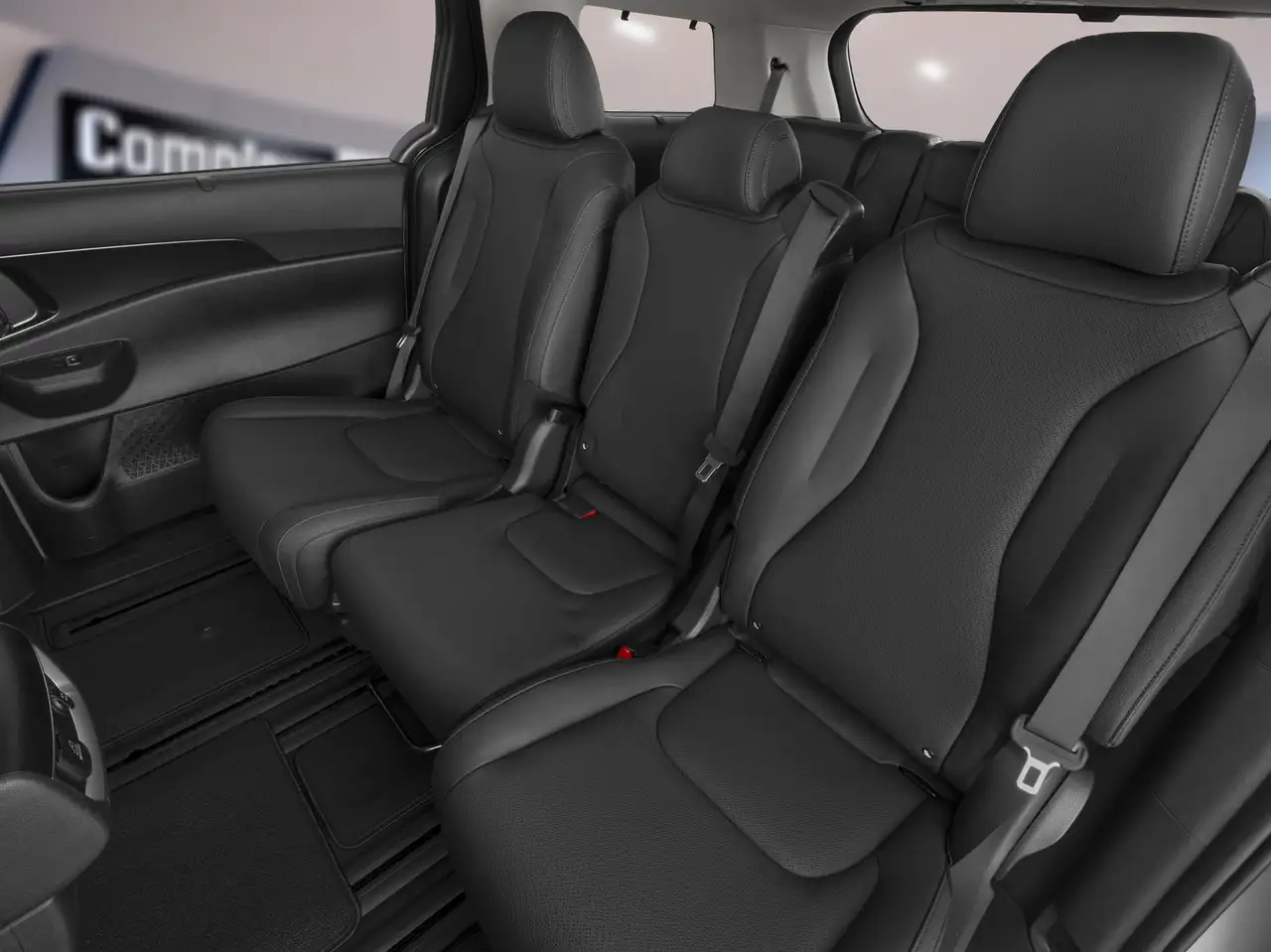 Kia Carnival снимка Kia Carnival