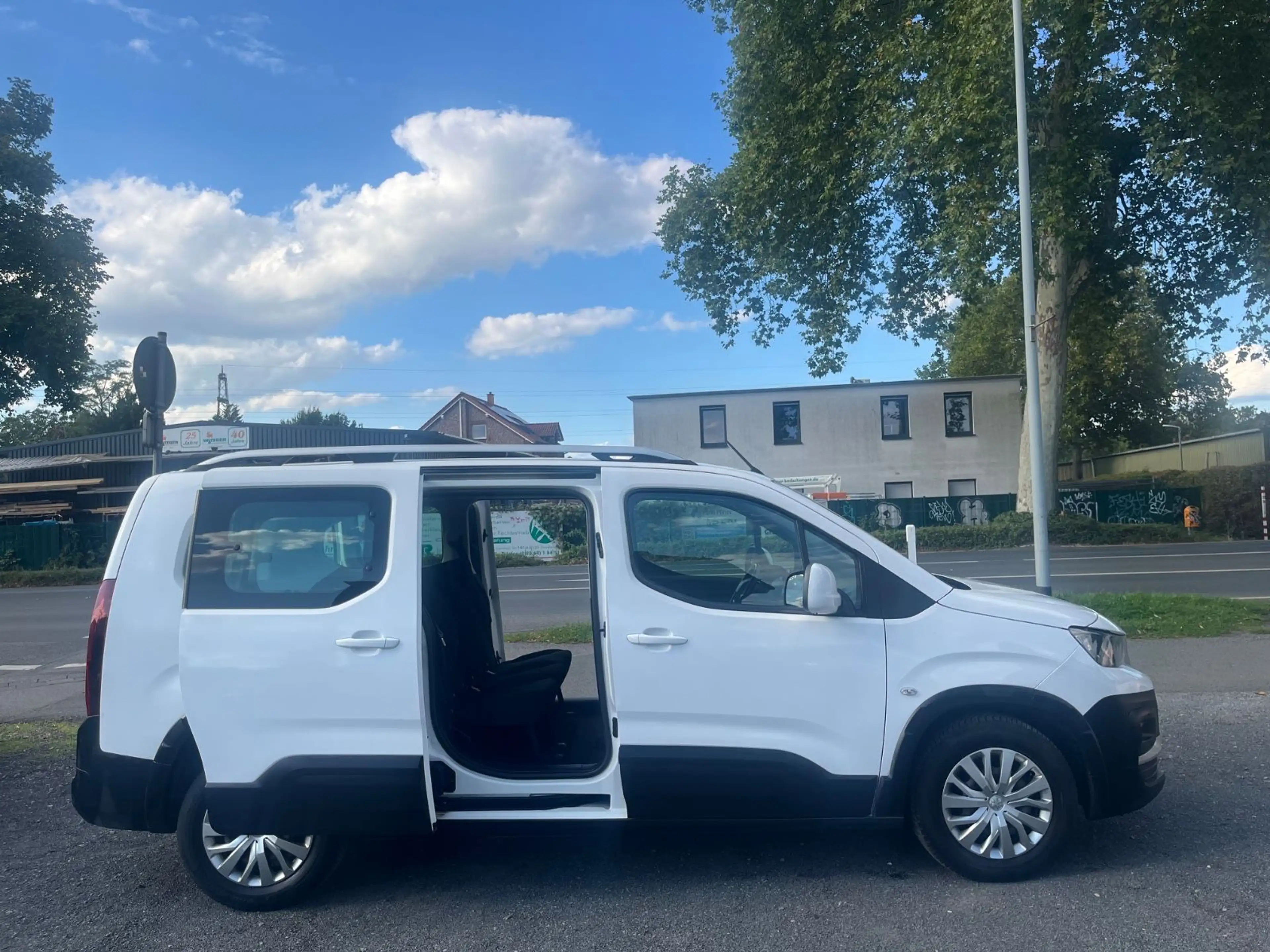 Peugeot Rifter Active L2 / 1.Hand / Klima — photo 2