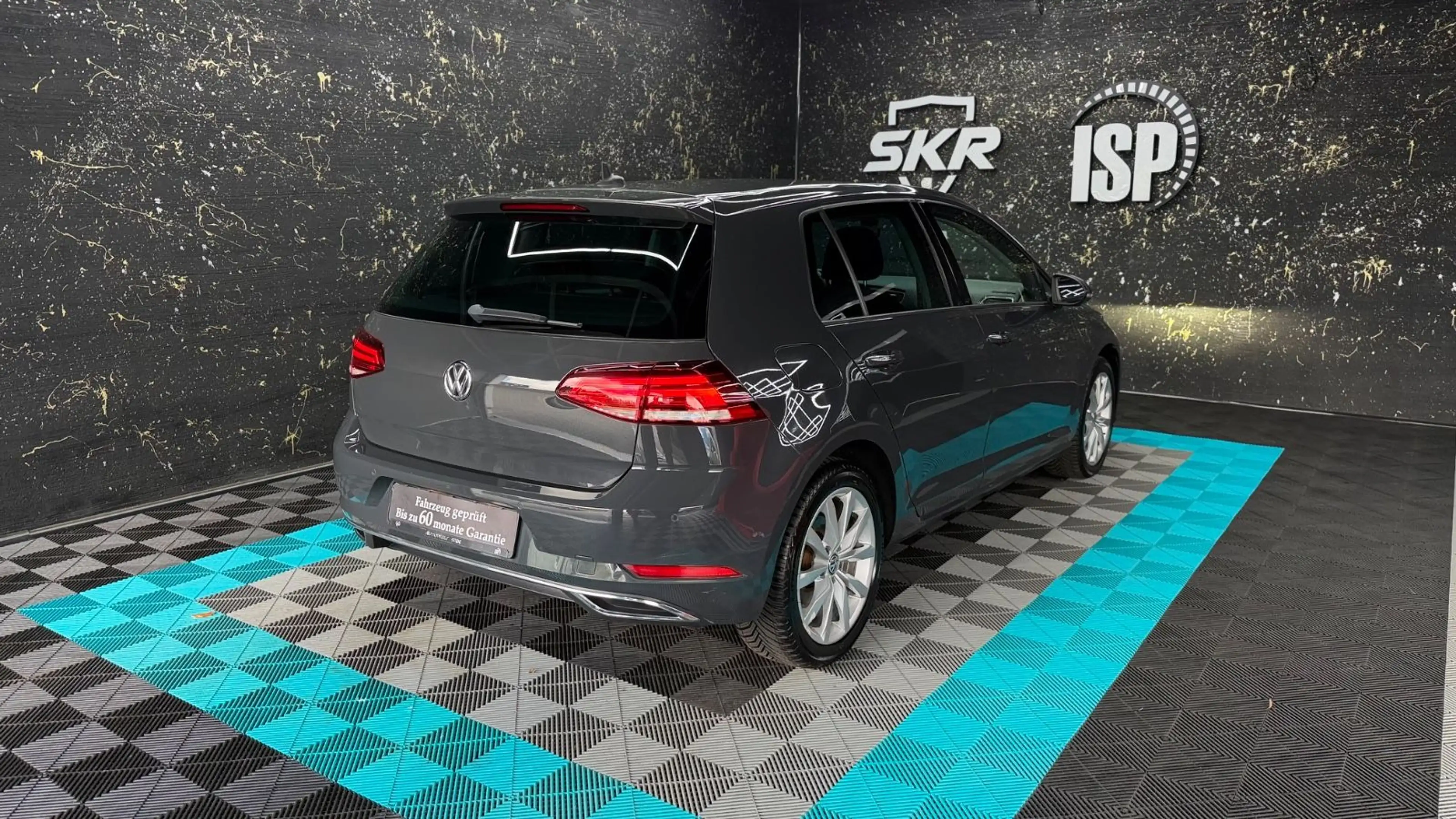 Volkswagen Golf VII Lim. Highline /Start-Stopp/LED/ACC/1HND — photo 9