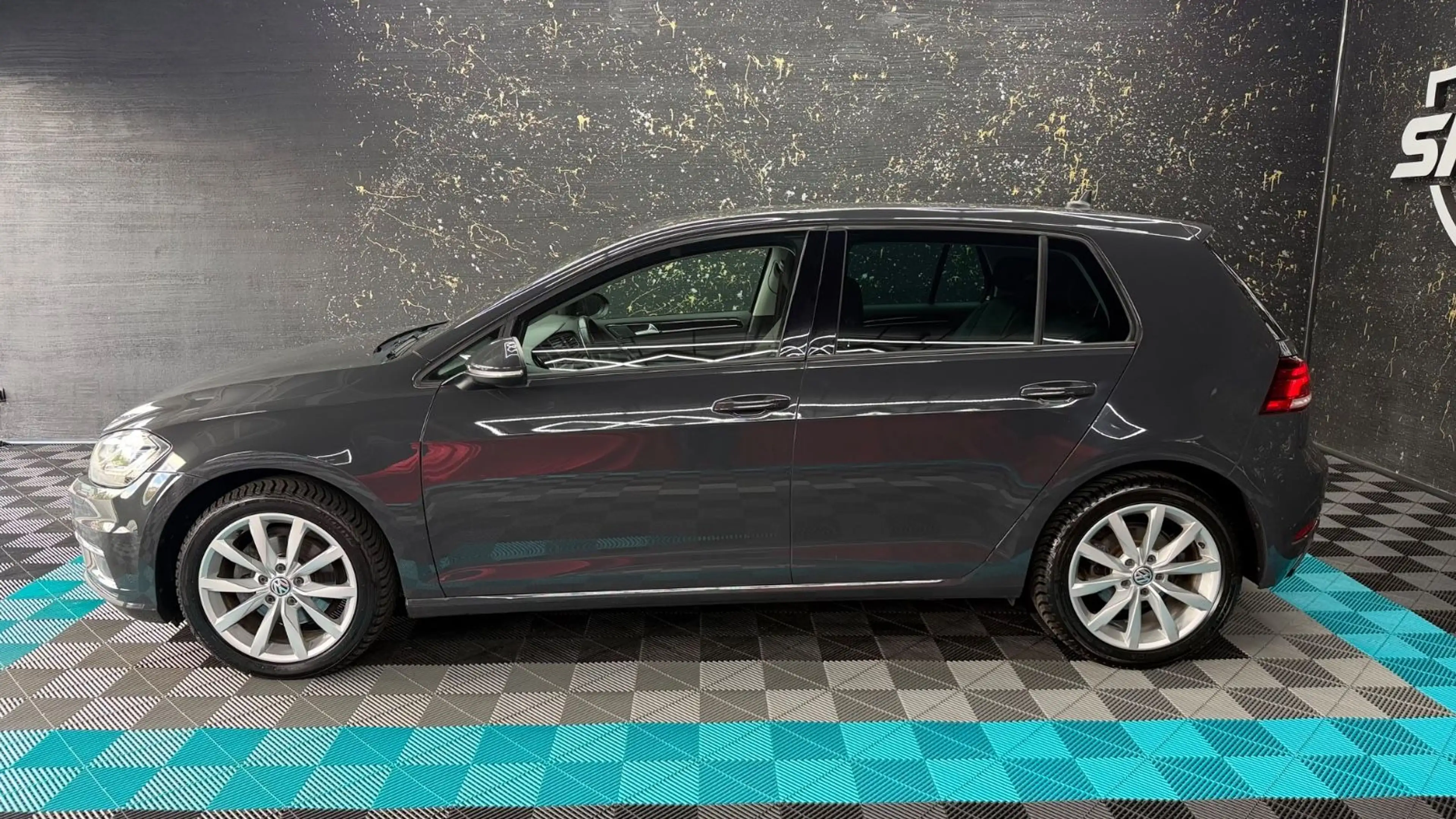 Volkswagen Golf VII Lim. Highline /Start-Stopp/LED/ACC/1HND — photo 6