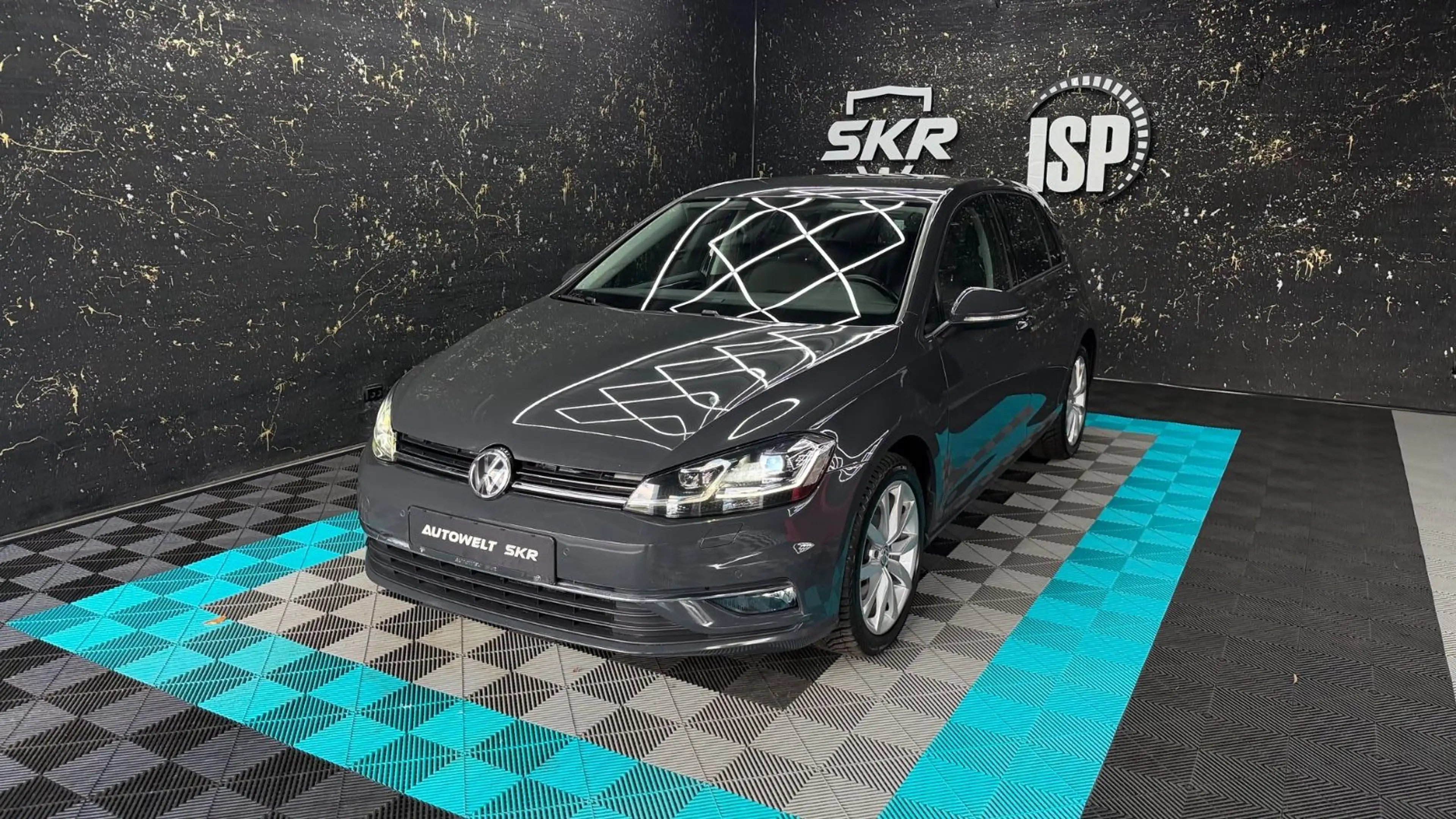 Volkswagen Golf VII Lim. Highline /Start-Stopp/LED/ACC/1HND