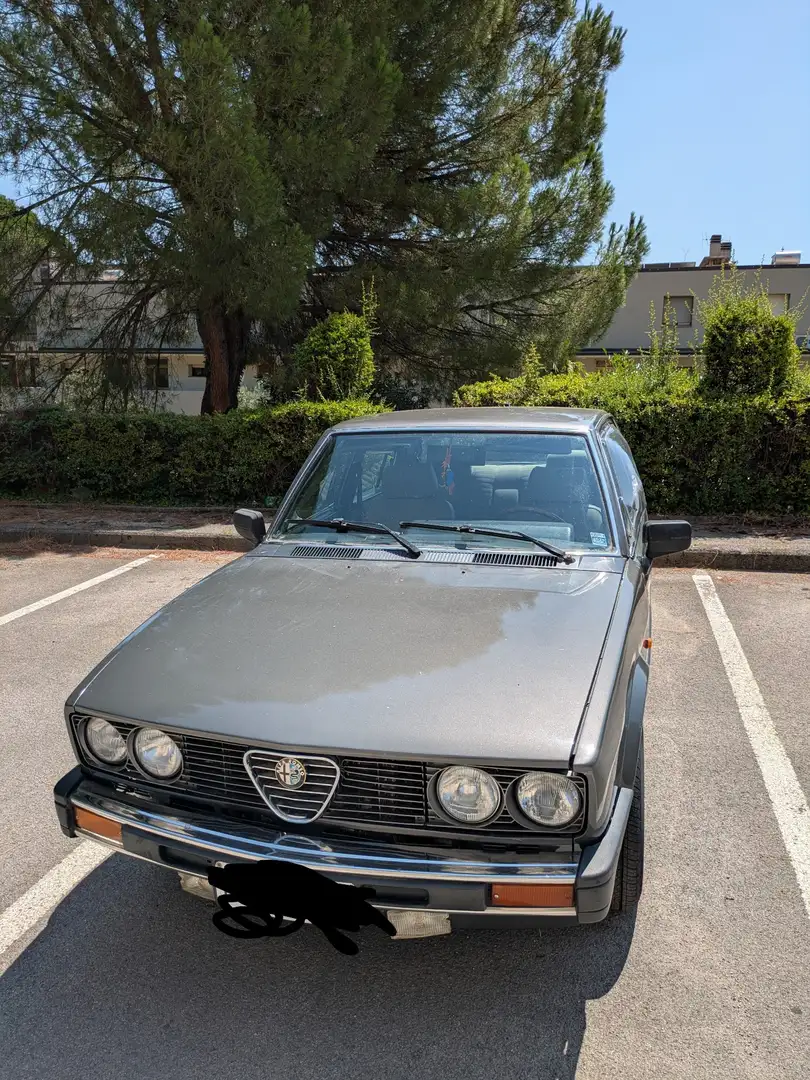 Alfa Romeo Alfetta 2.0i Quadrifoglio Oro - 2