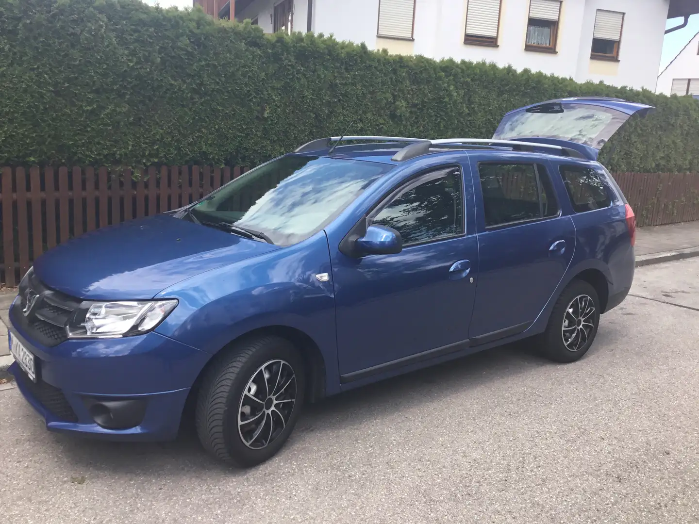 Dacia Logan Logan MCV 1.2 16V 75 Laureate Blue - 2