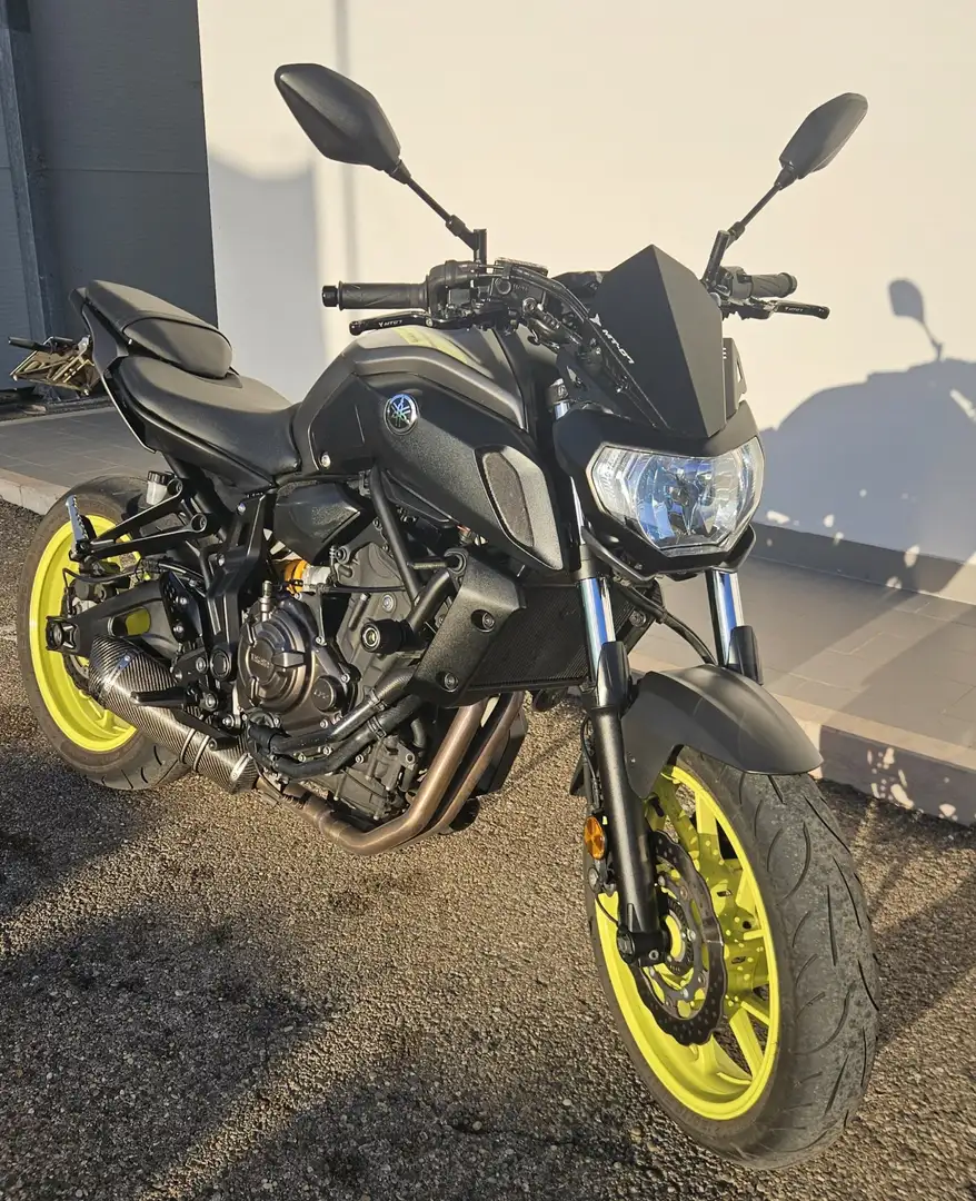 Yamaha MT-07 Gris - 1