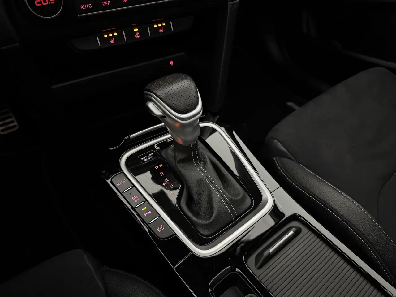 Kia Ceed 1.5 T-GDi GT-Line 160PK Pano Virtual Camera, миниатюра 28