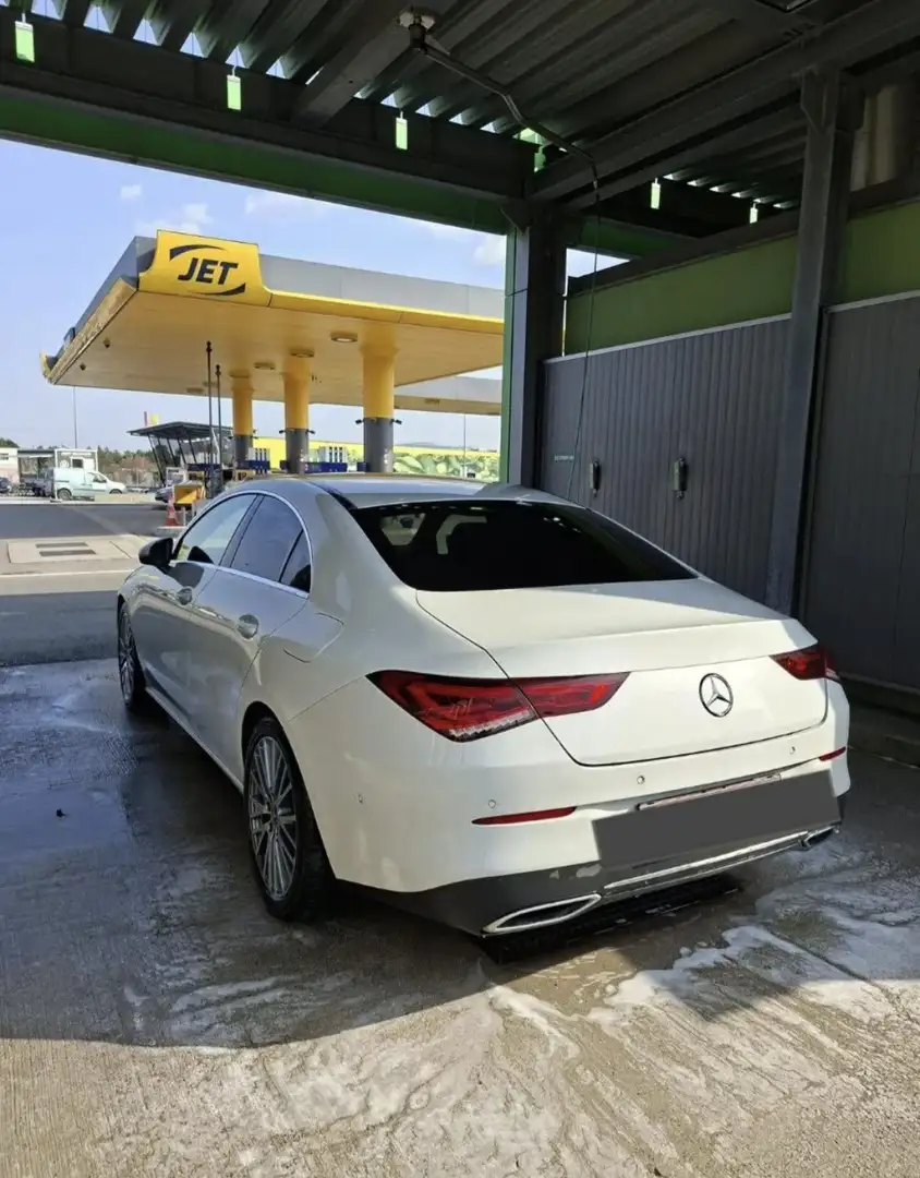 Mercedes-Benz CLA 180 d Weiß - 2