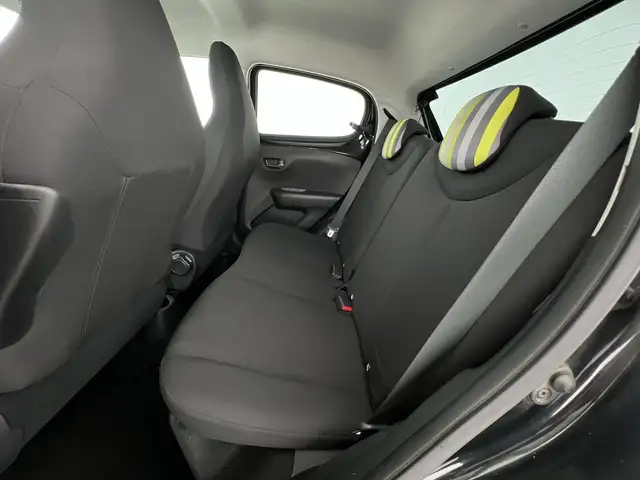 Peugeot 108 view 8