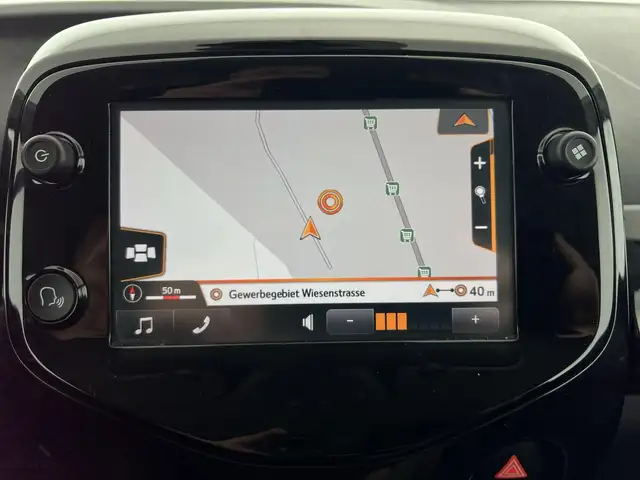Peugeot 108 view 17