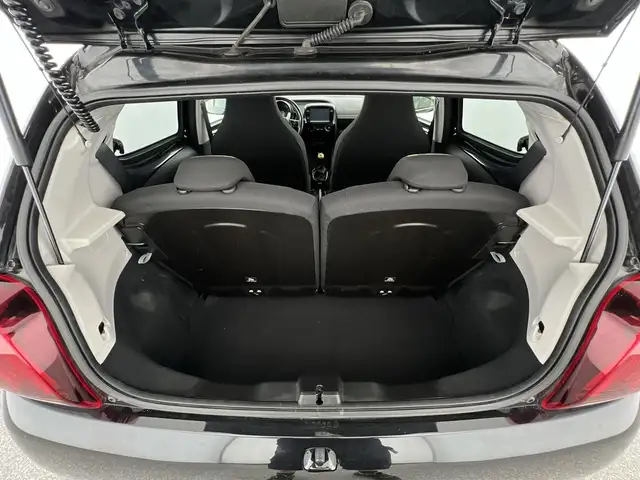 Peugeot 108 view 21