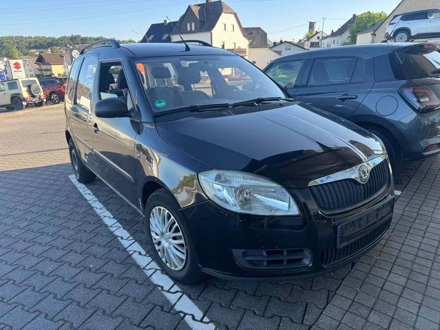 Skoda Roomster Plus Edition Zwart - 1
