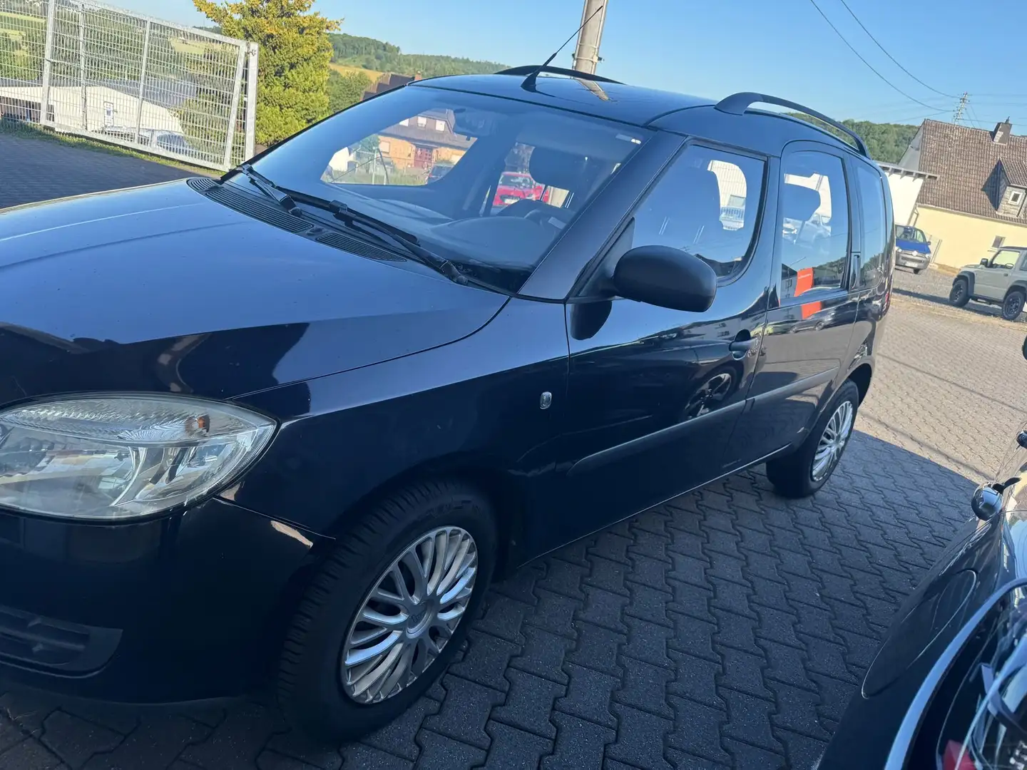 Skoda Roomster Plus Edition Zwart - 2