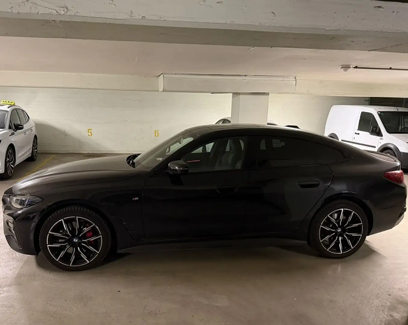 BMW i4 i4 Gran Coupe eDrive40 81,3kWh Schwarz - 2