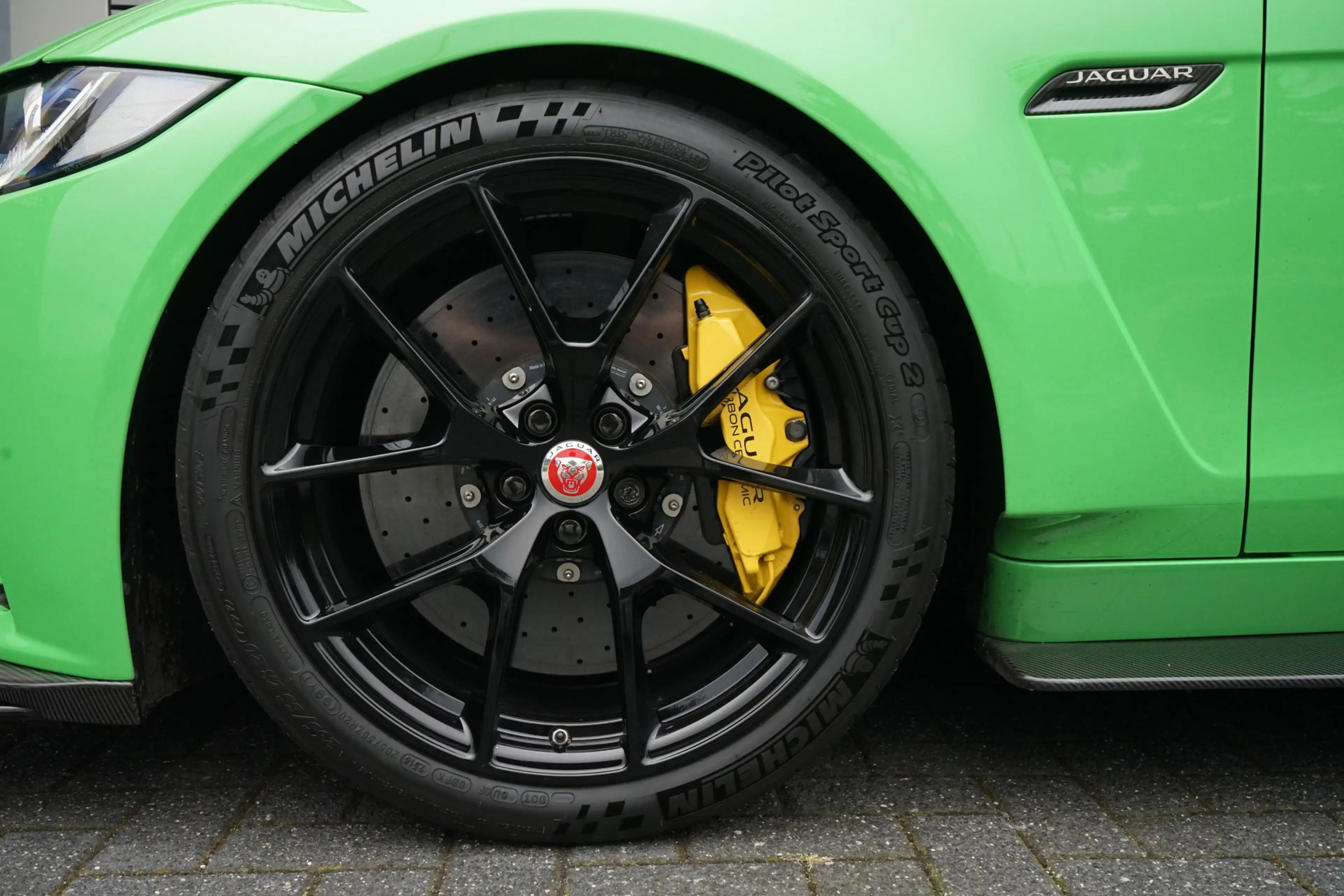 Jaguar XE 5.0 SV Project 8 | 1 of 300 | — photo 20
