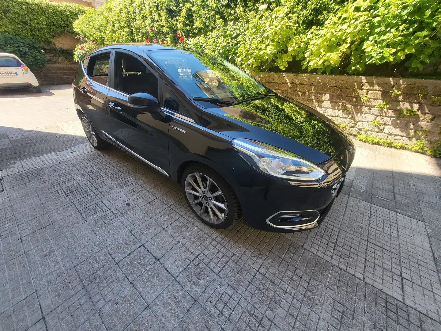 Ford Fiesta VIGNALE  1.0   SOLO  73.000 KM  AUTOMATICA Nero - 2