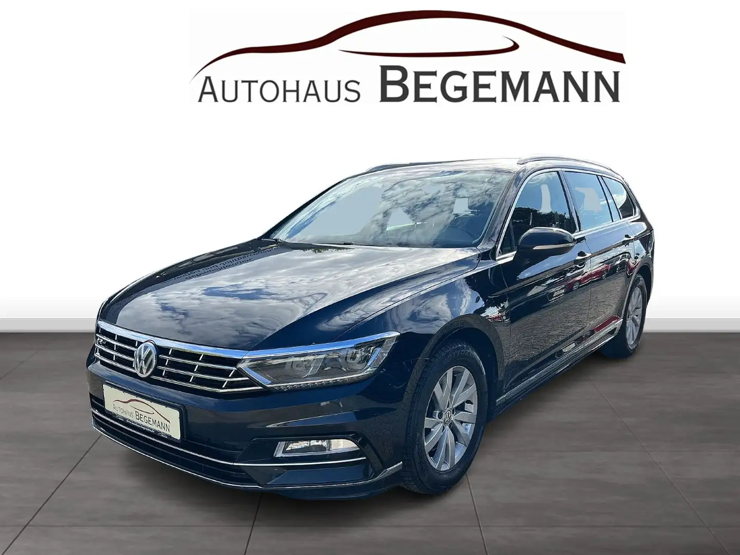 Volkswagen Passat Variant Passat Highline R Line AHK ACC Ergo Leder LED Schwarz - 1