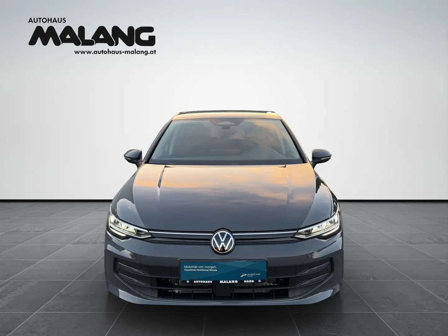Volkswagen Golf Rabbit mHEV DSG Grau - 2
