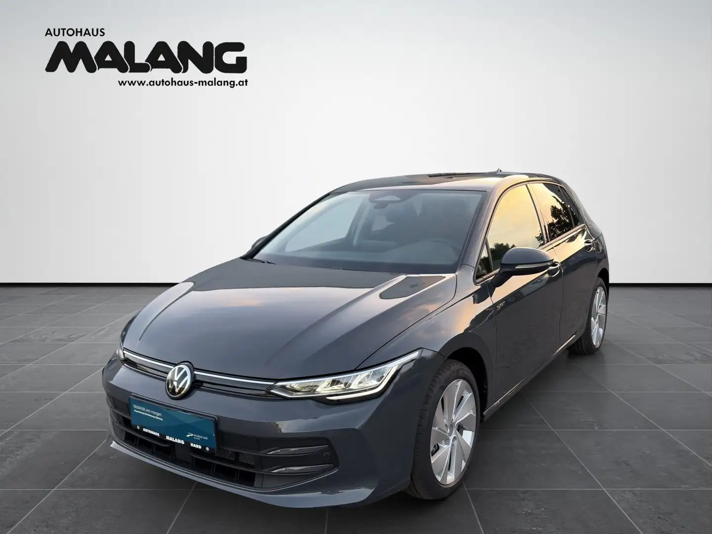 Volkswagen Golf Rabbit mHEV DSG Grau - 1